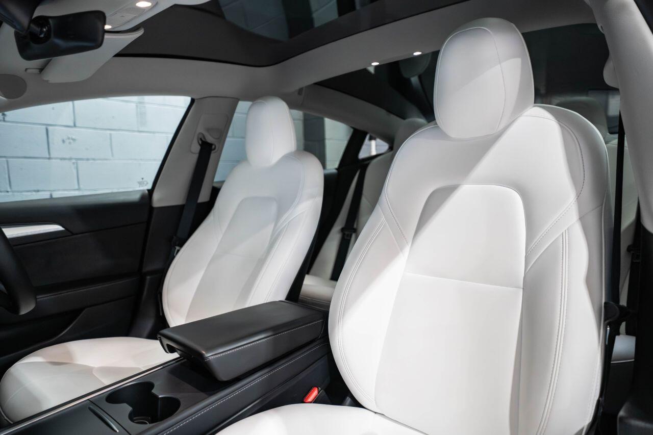 Tesla Model 3 view 16