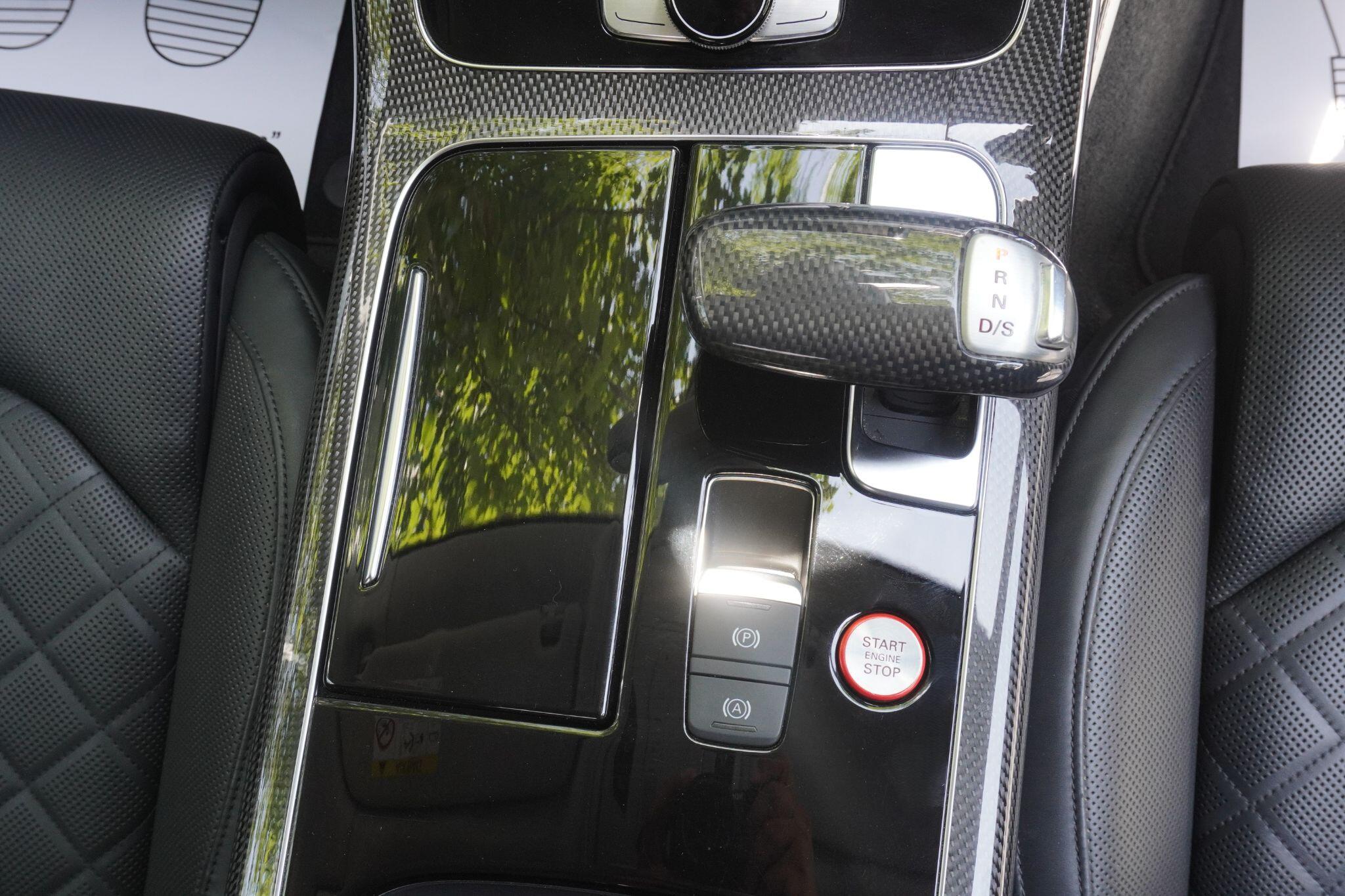 Audi S8 view 37