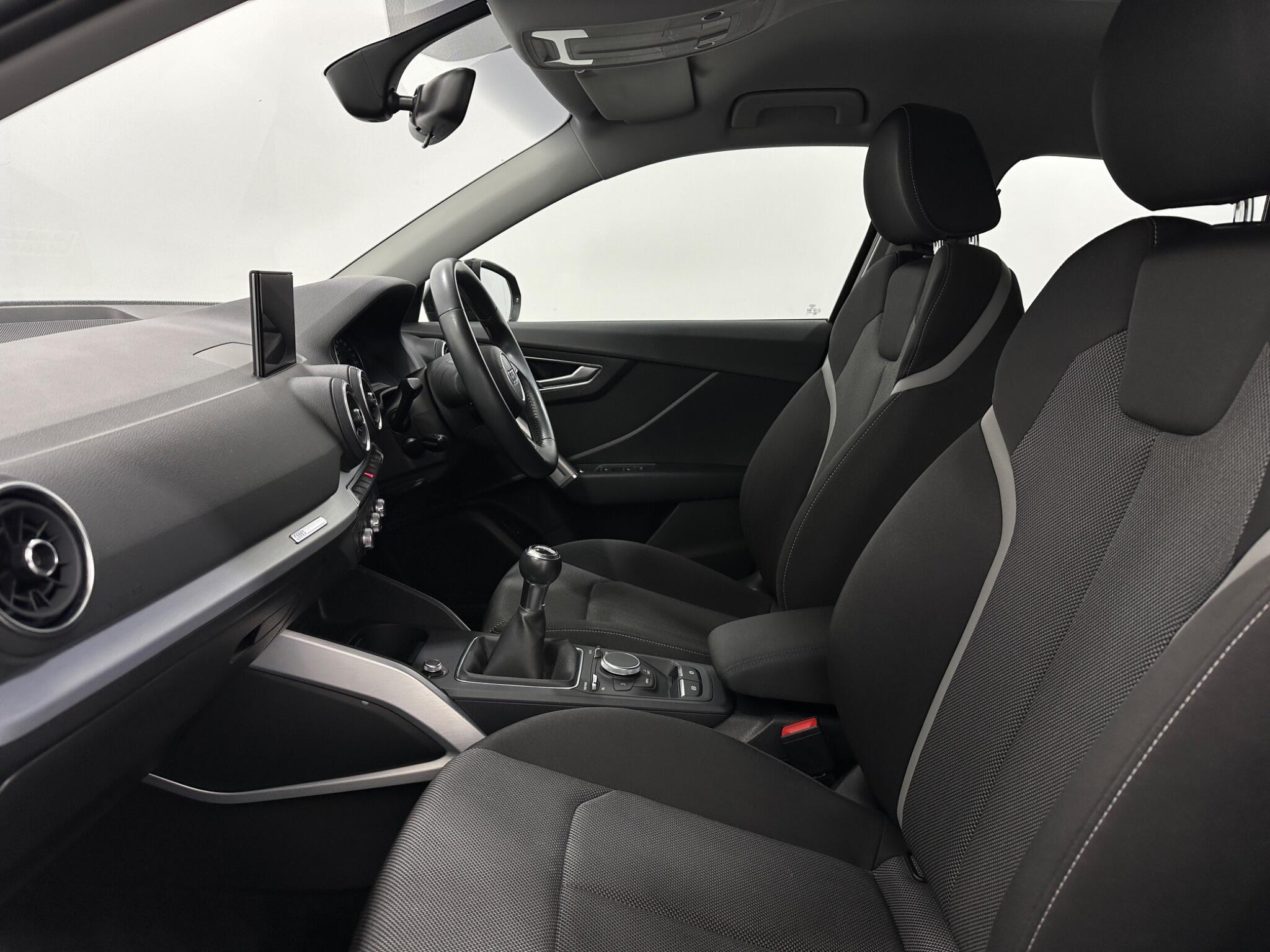 Audi Q2 view 35