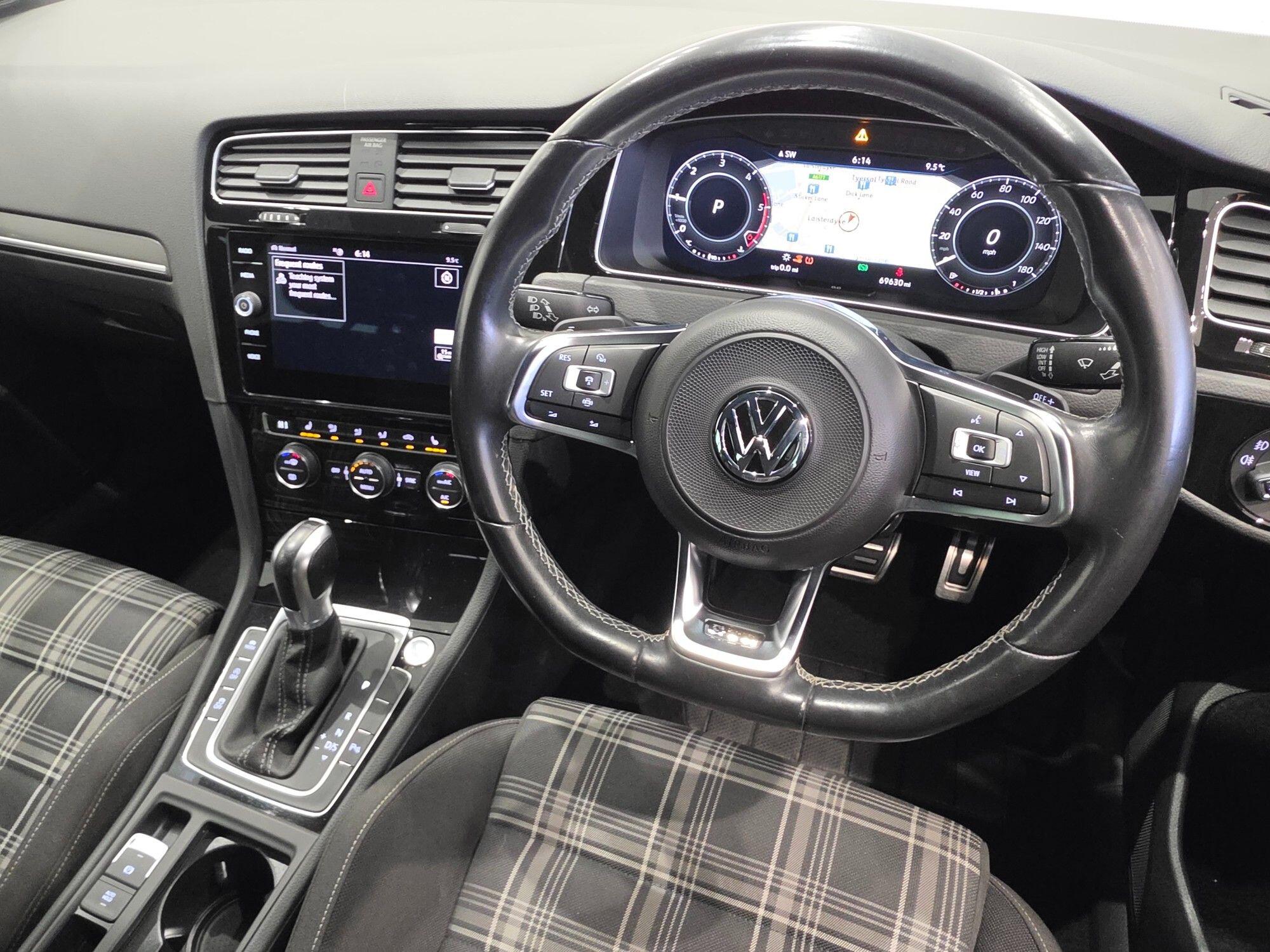 Volkswagen Golf view 25