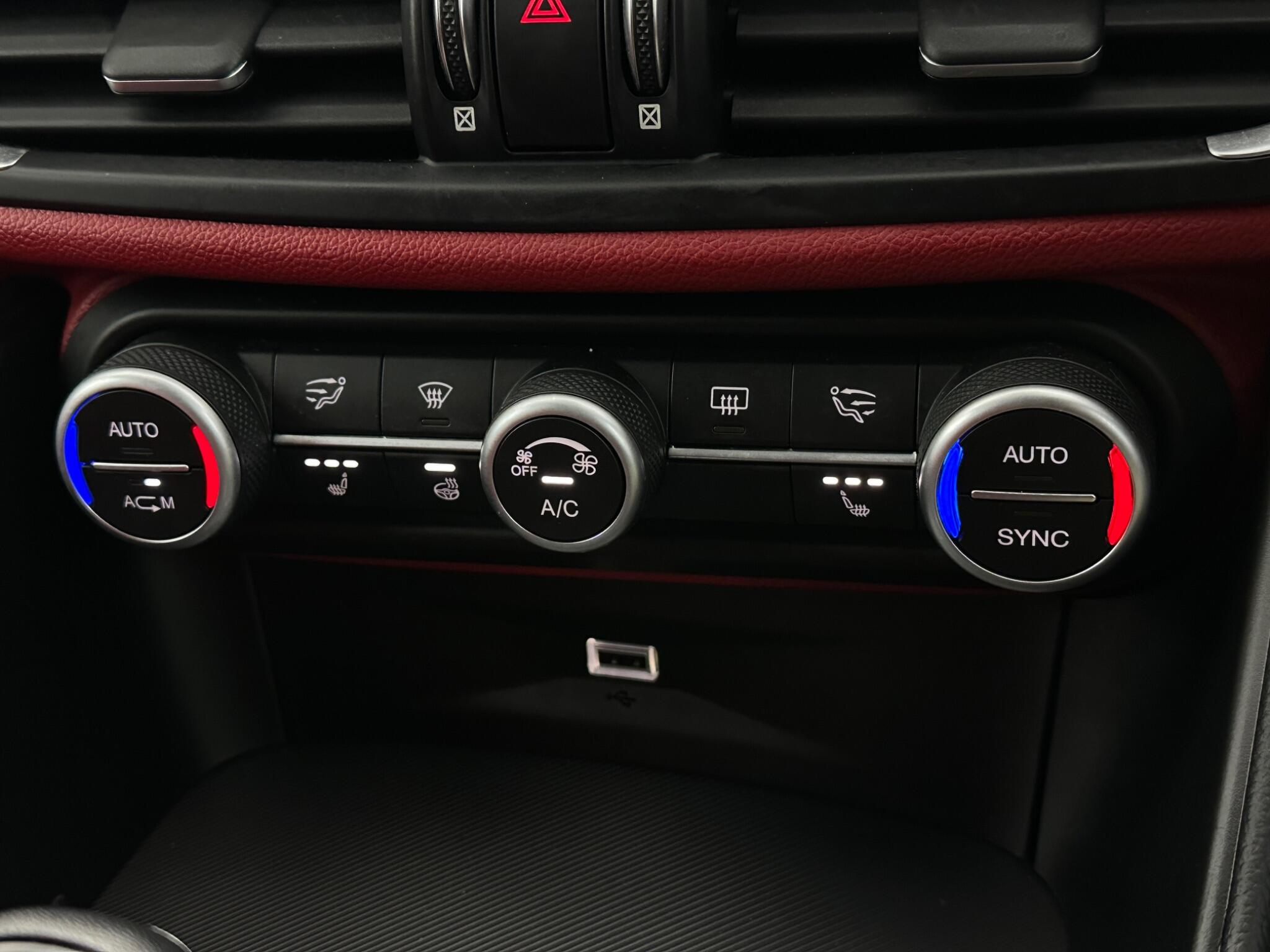 Alfa Romeo Giulia view 22