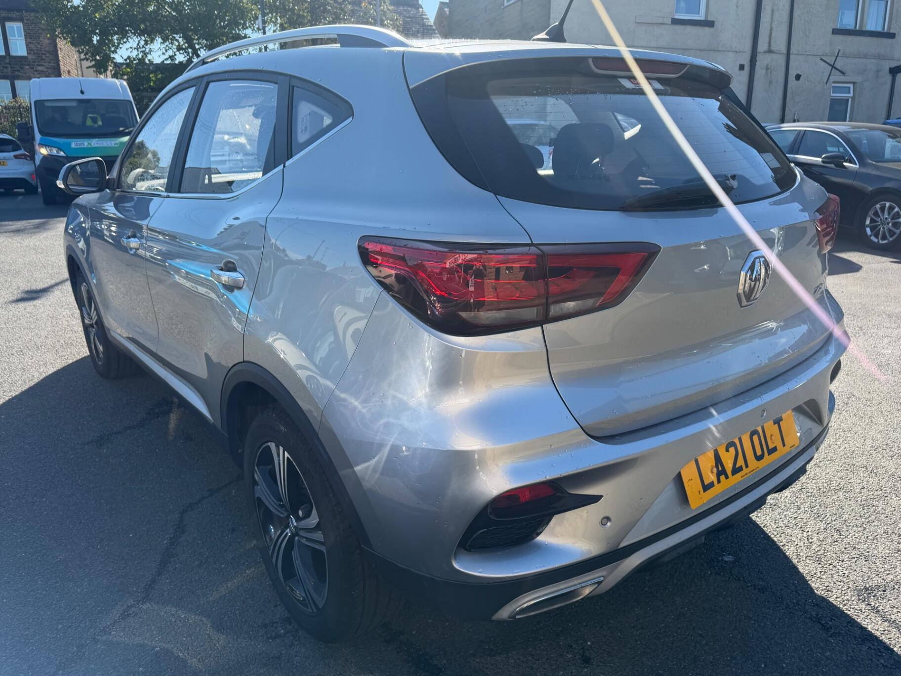 MG ZS view 8