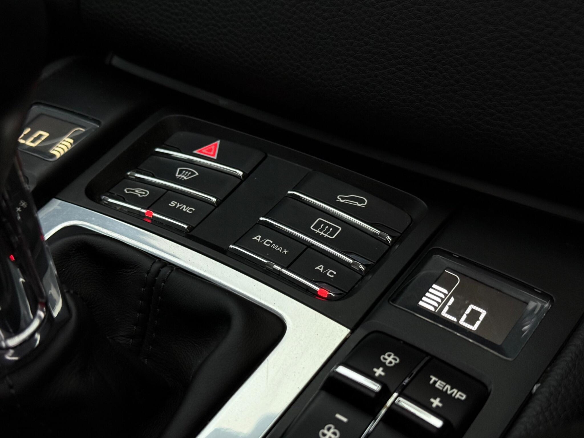 Porsche Macan view 47