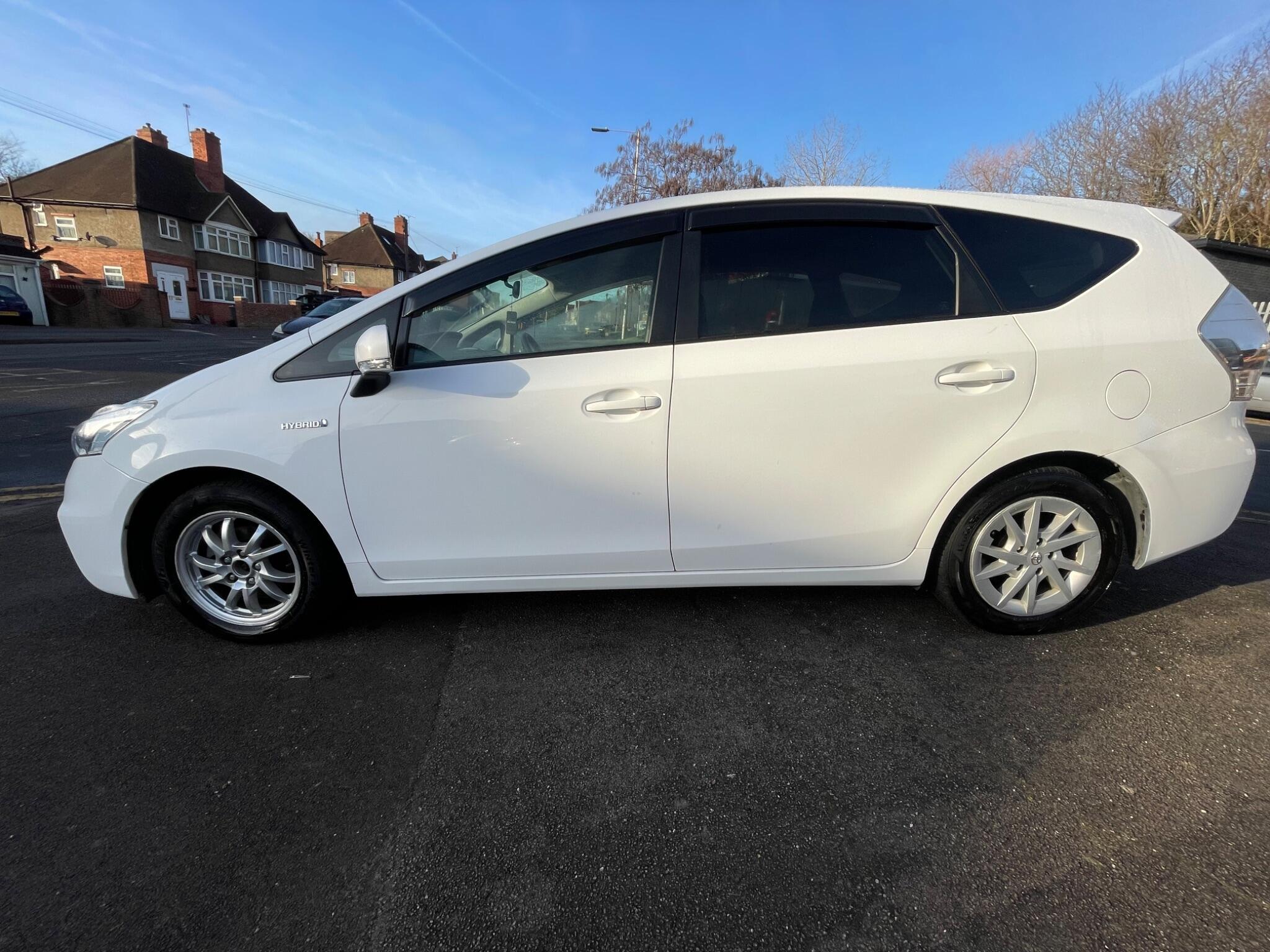 2014 Toyota Prius 1.5 CVT 4dr • 101,741 miles image 9