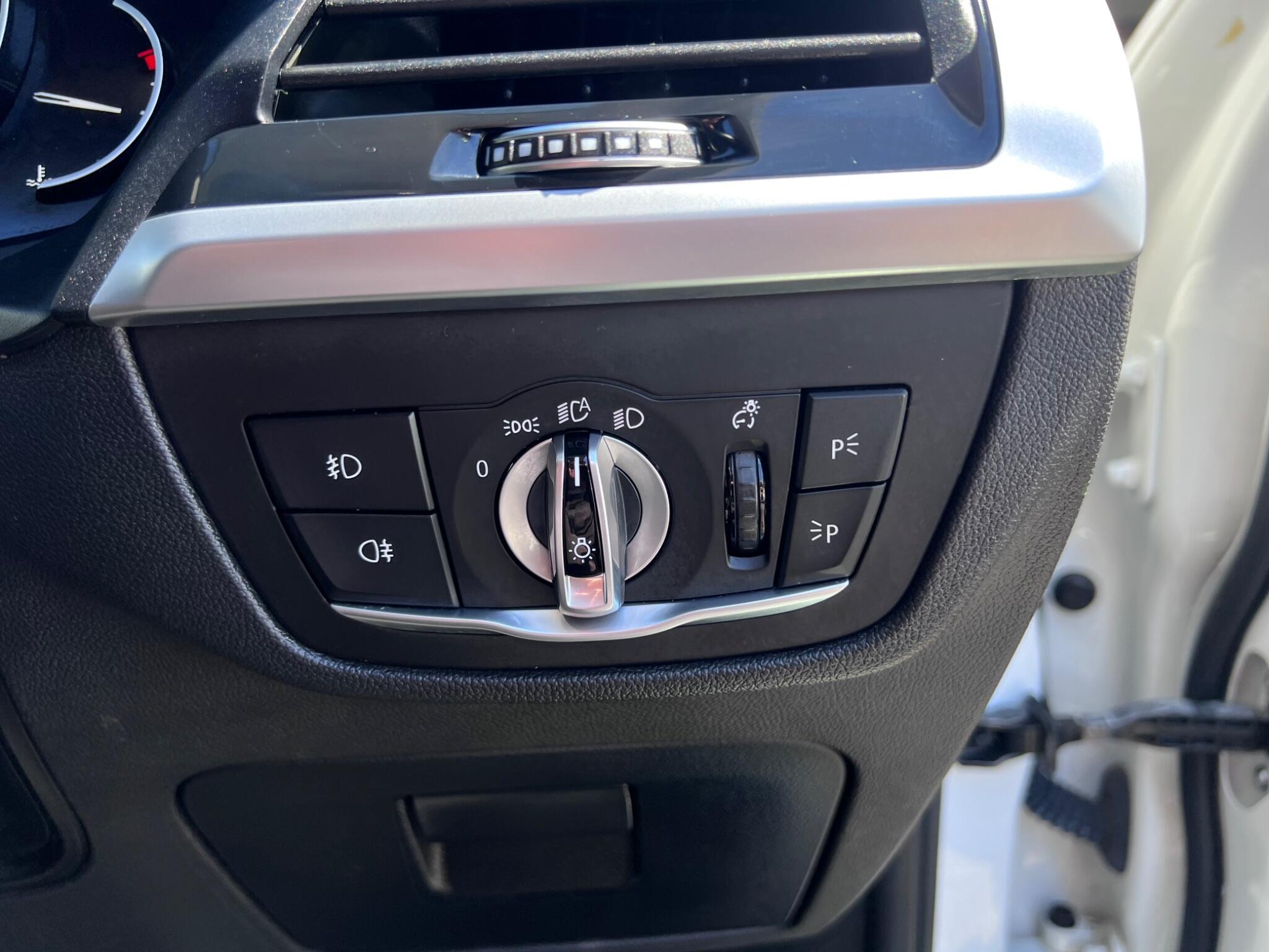 BMW X3 view 28