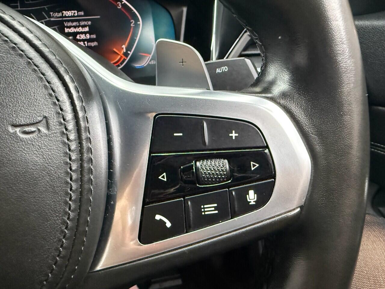 BMW 3 Series view 14