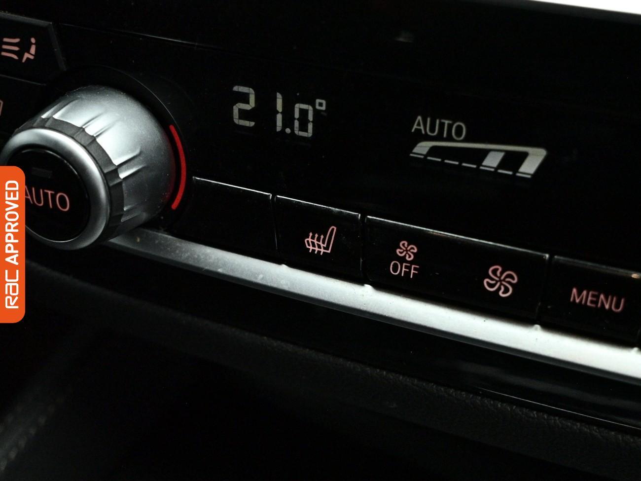 BMW 5 Series view 20