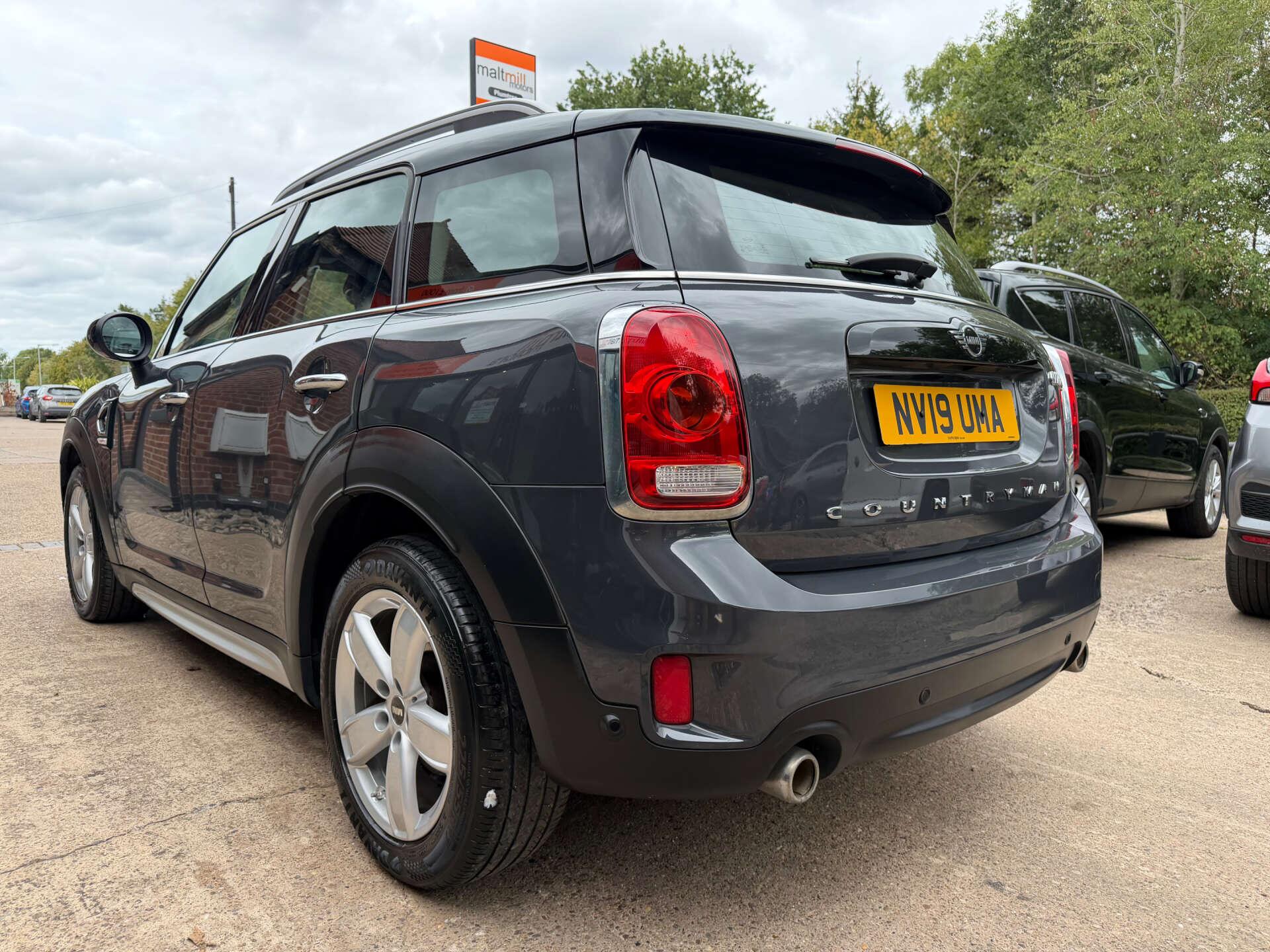 Mini Countryman view 3