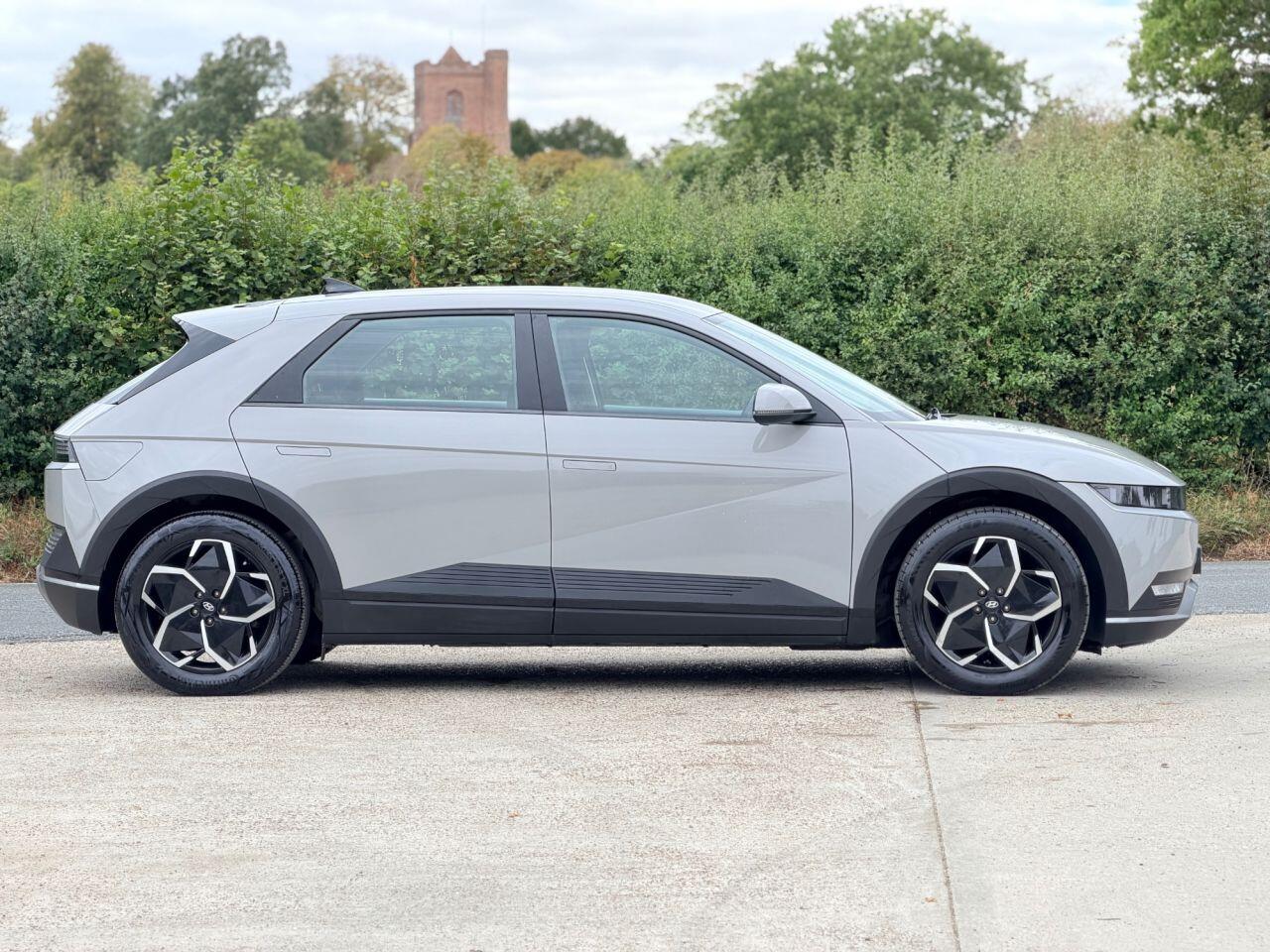 Hyundai Ioniq 5 view 8