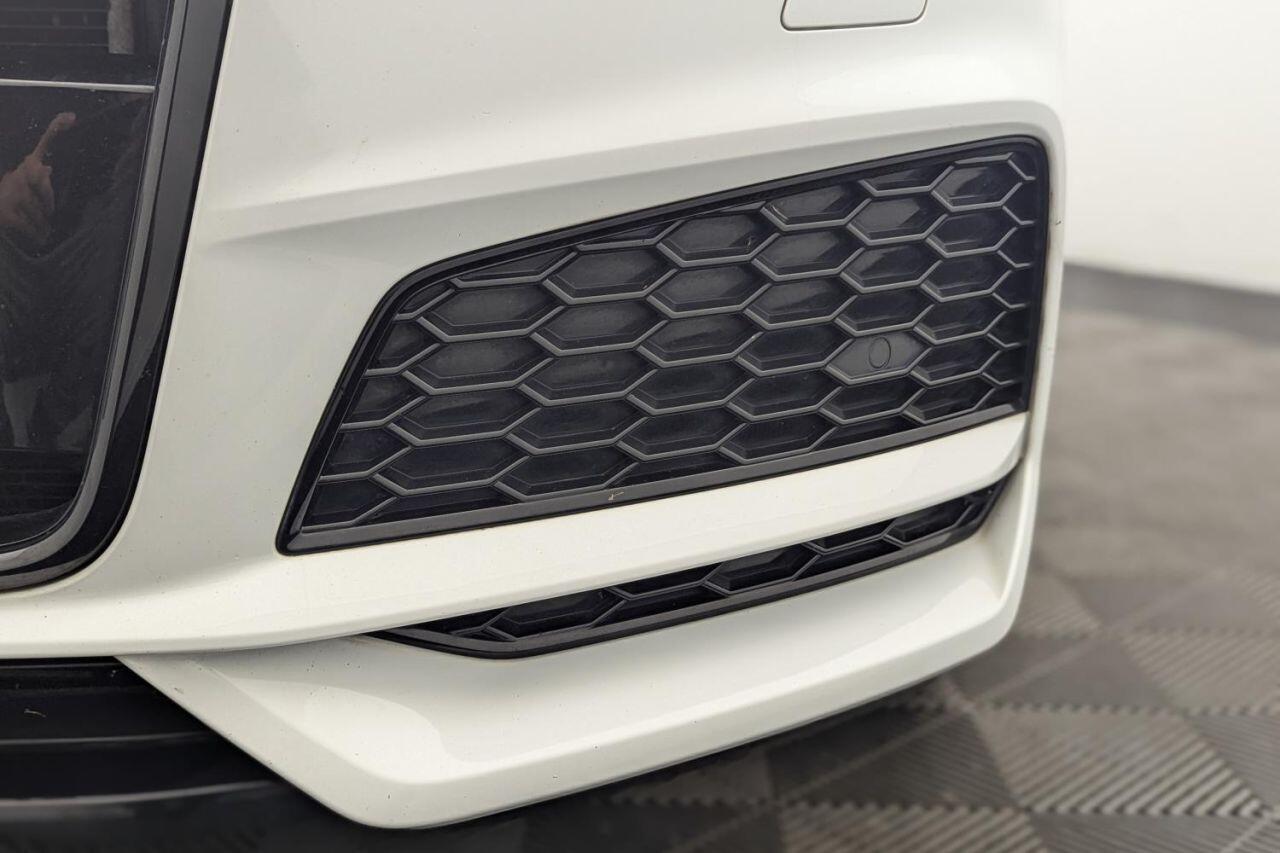 Audi Q3 view 48