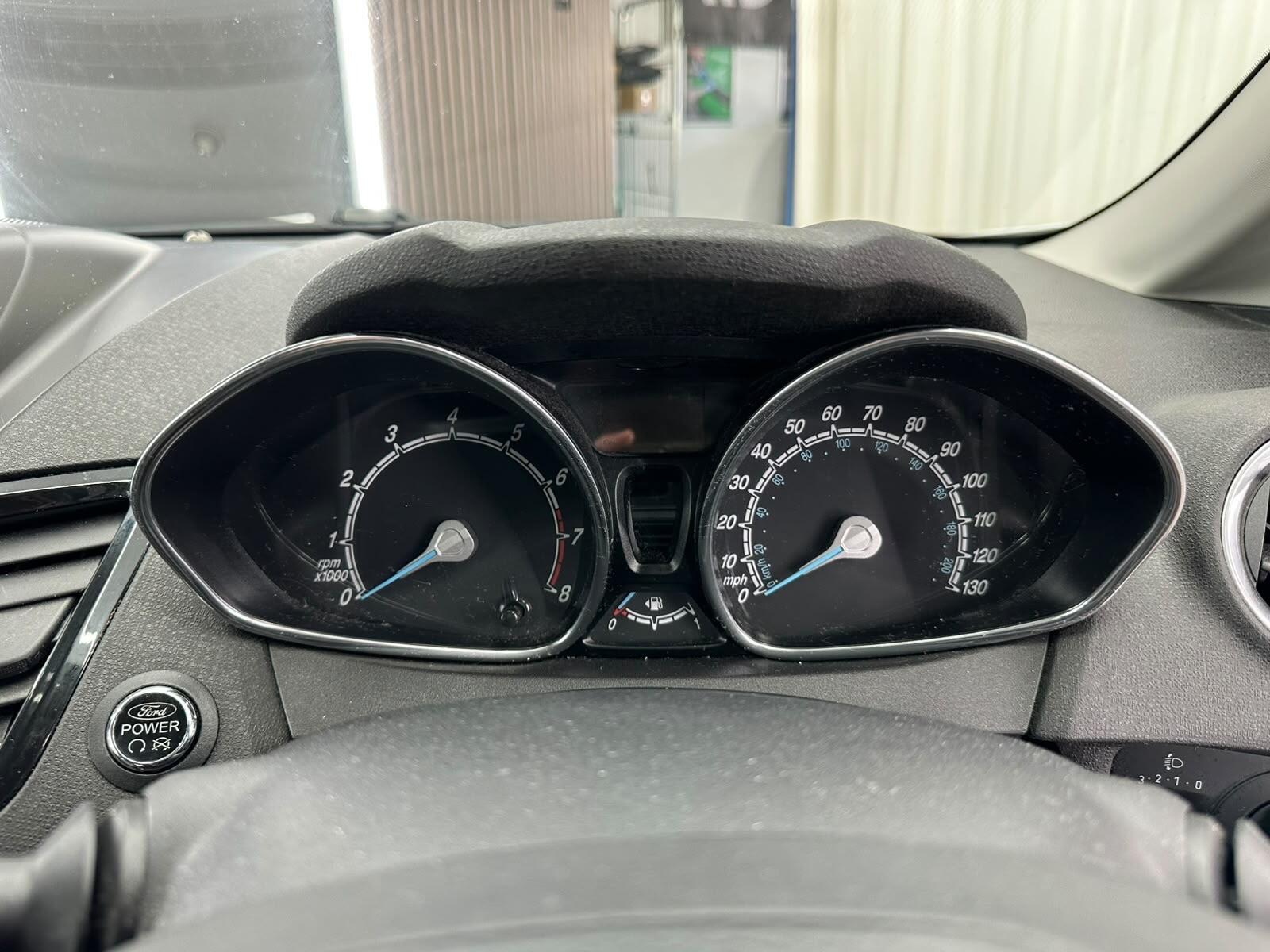 Ford Fiesta view 33