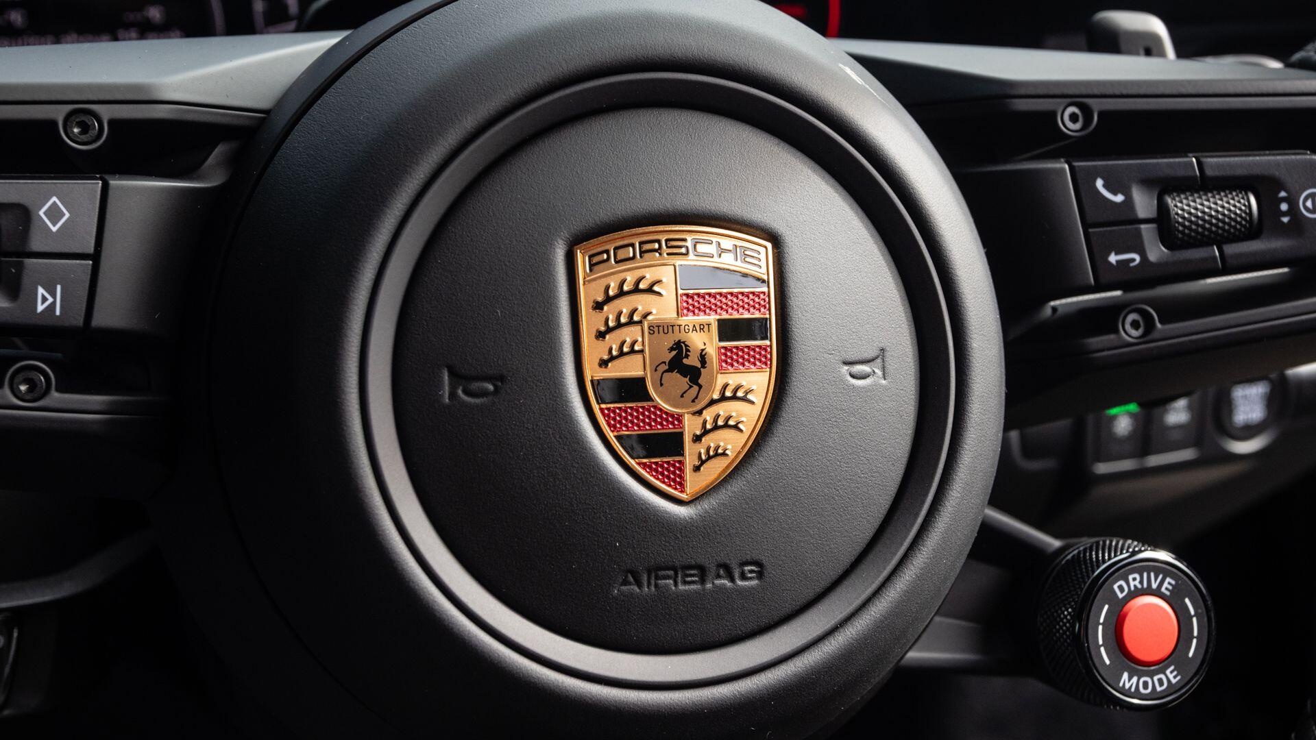 Porsche 911 view 43