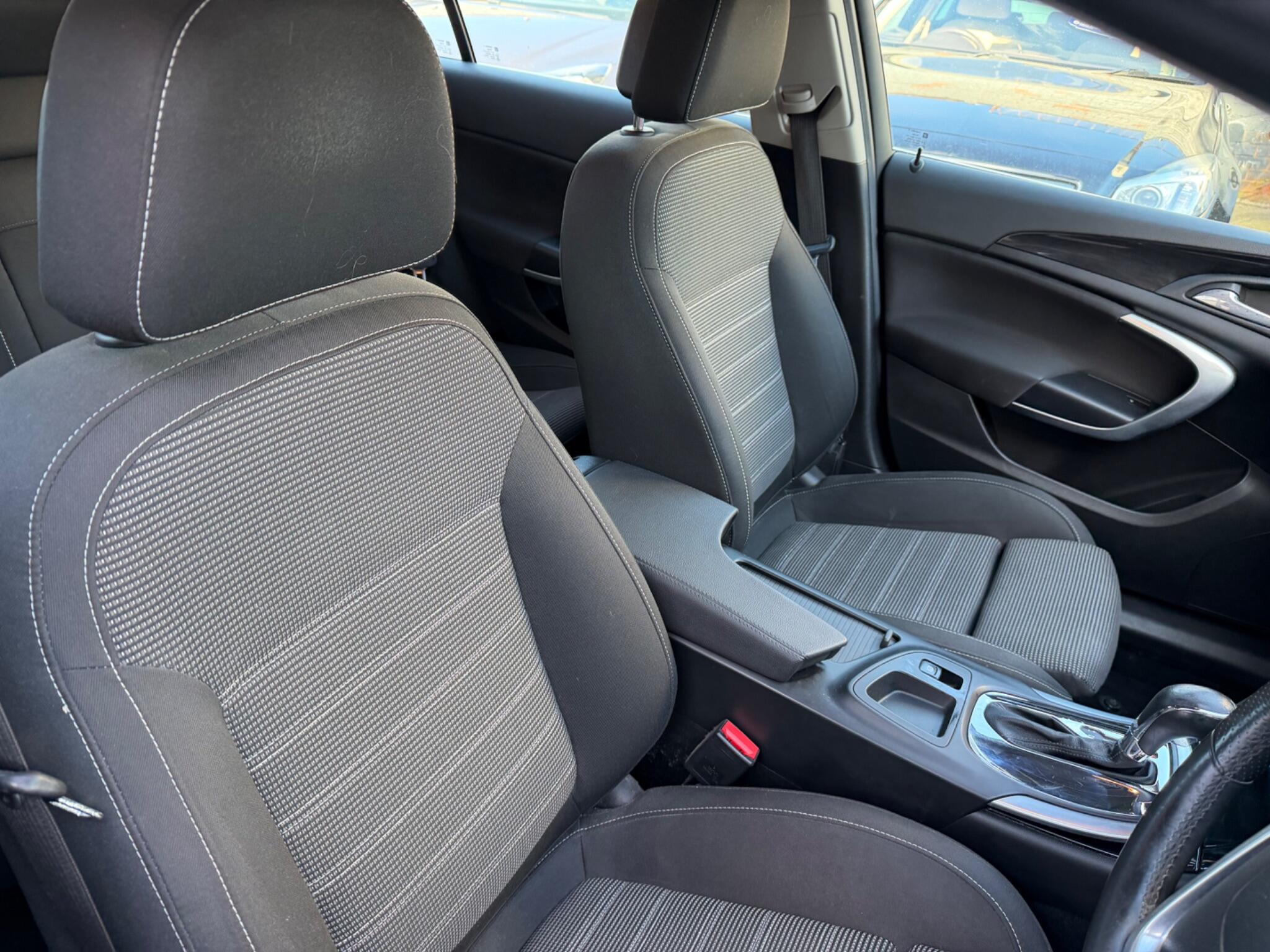 Vauxhall Insignia view 18