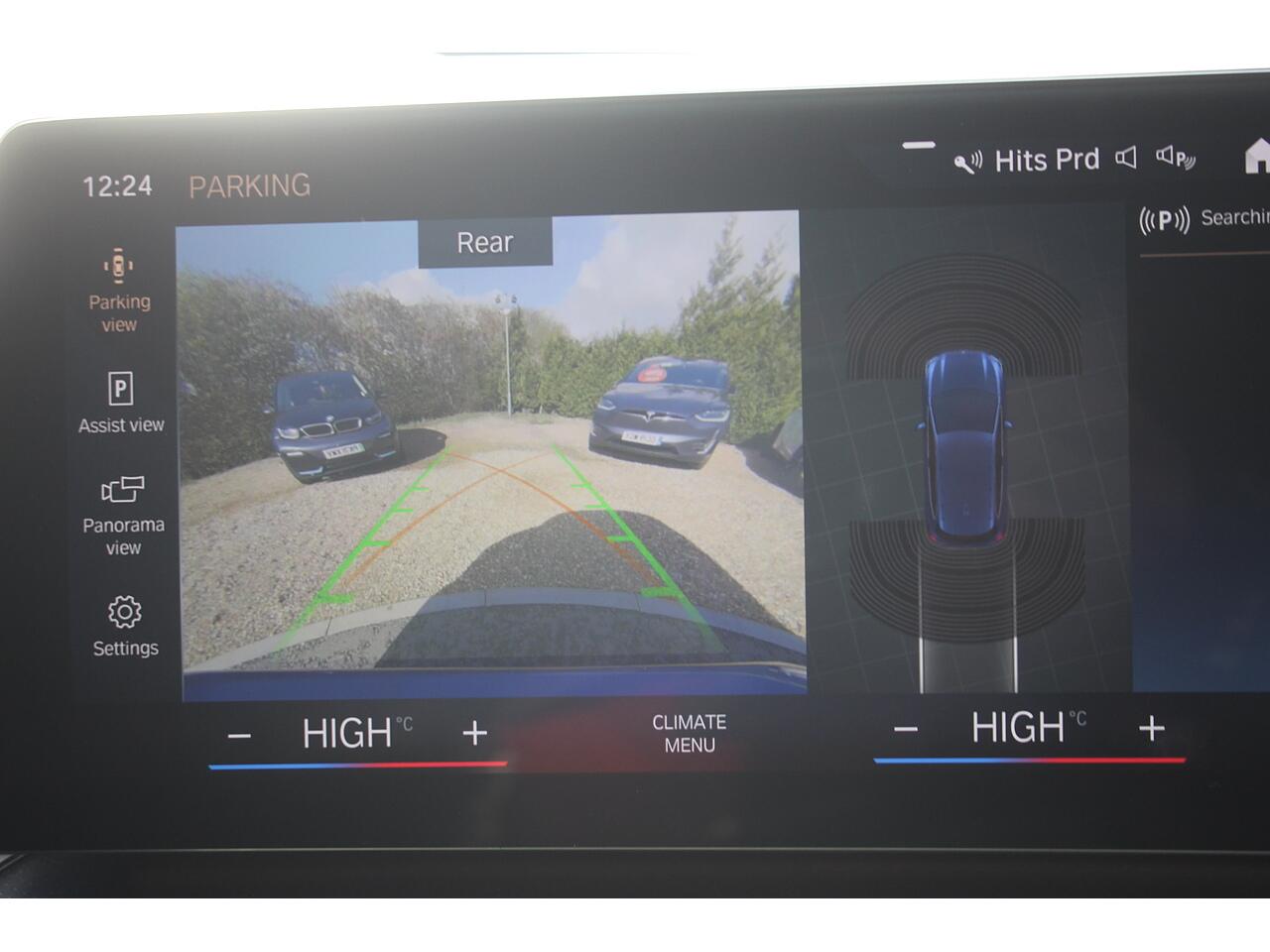 BMW 2 Series Active Tourer view 20