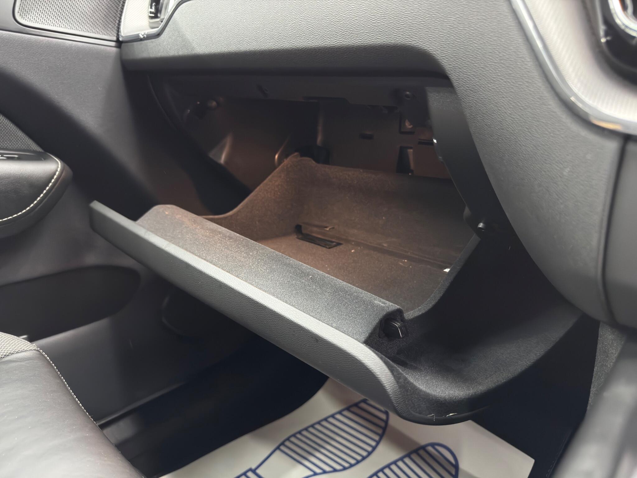 Volvo XC60 view 36