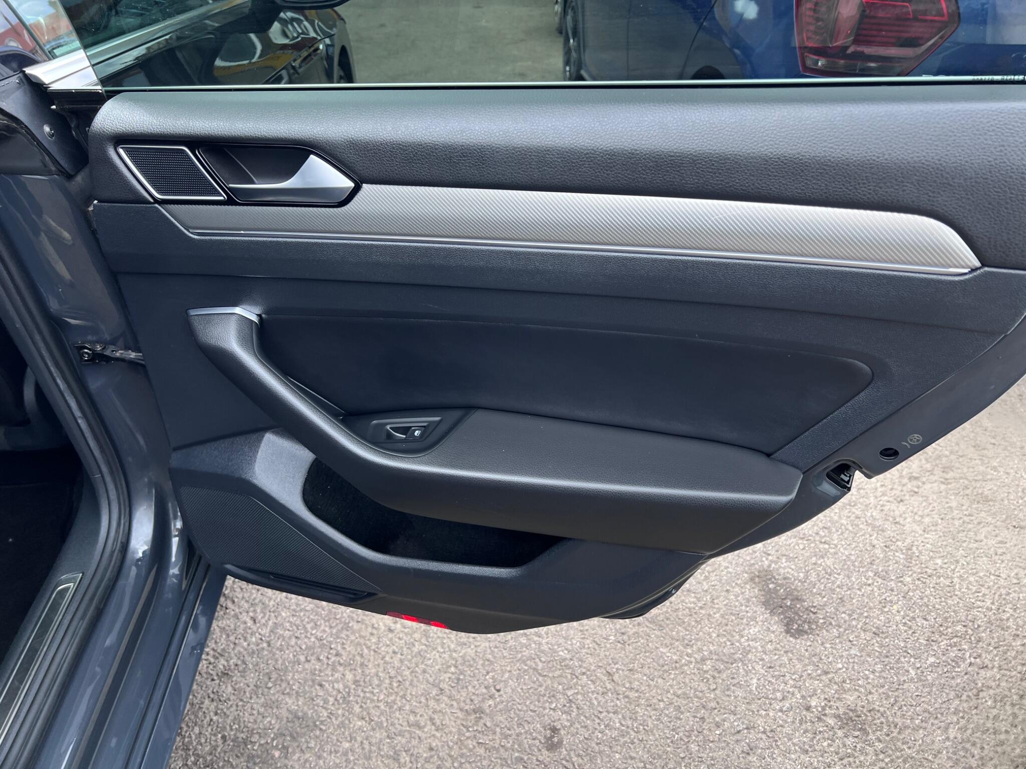 Volkswagen Arteon view 33