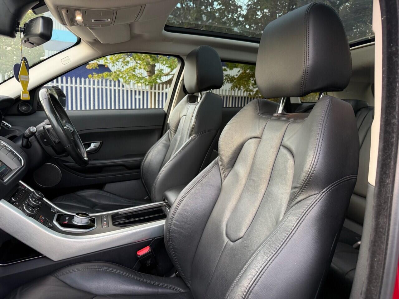 Land Rover Range Rover Evoque view 13