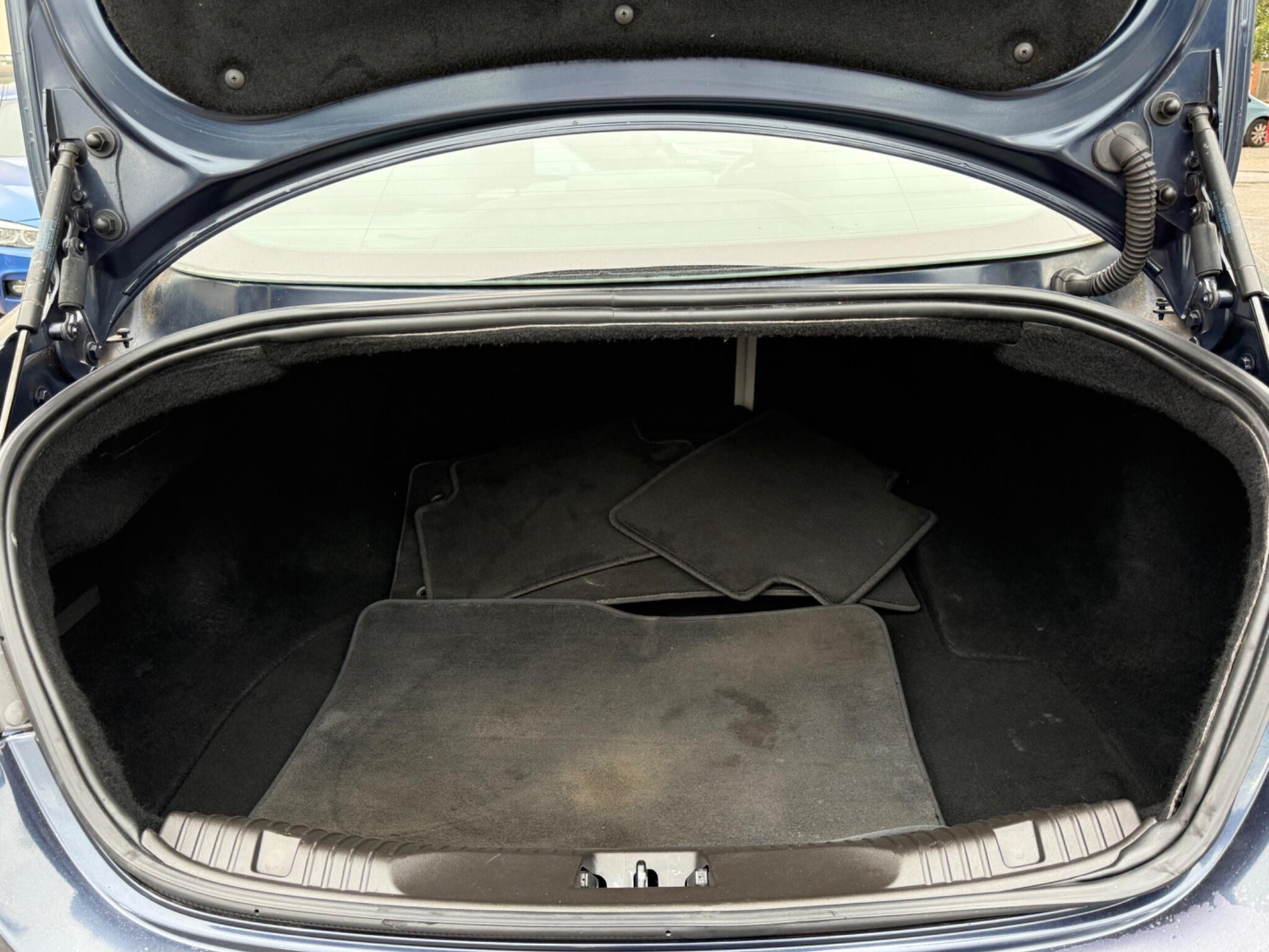 Jaguar XF - Image 38
