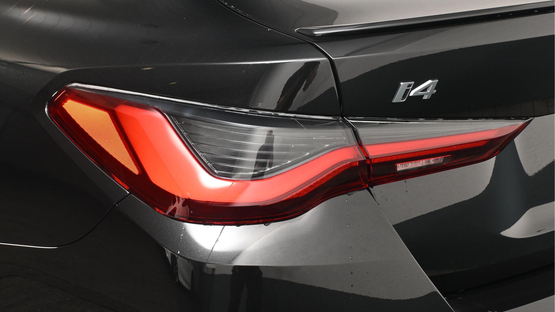 BMW I4 view 22