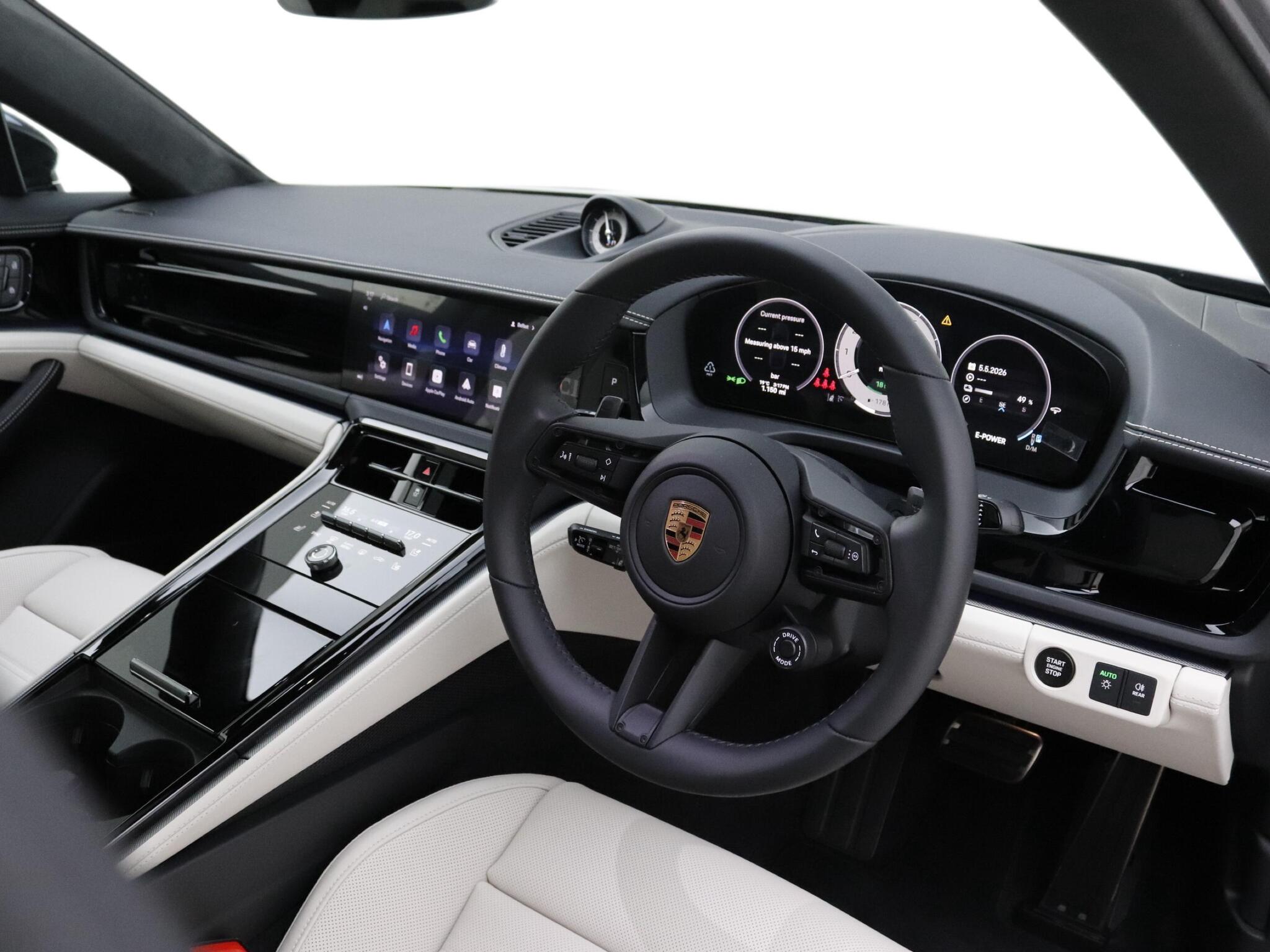 Porsche Panamera view 9