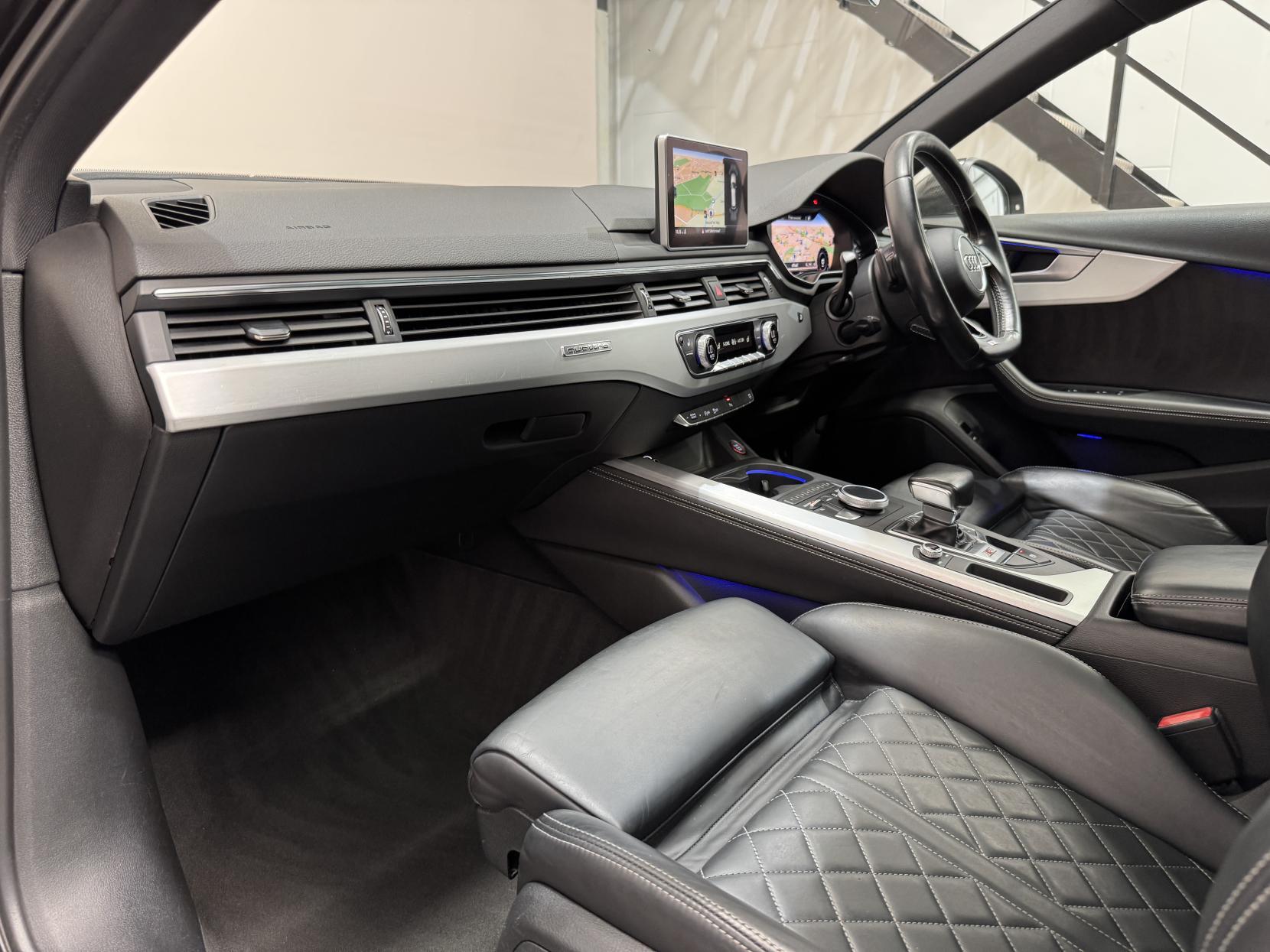 Audi S4 Avant view 47