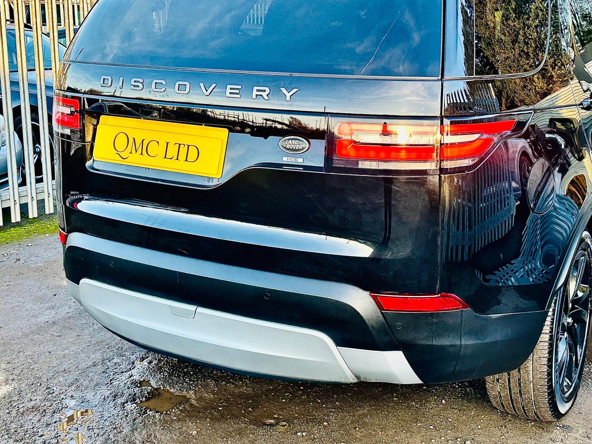 Land Rover Discovery view 17