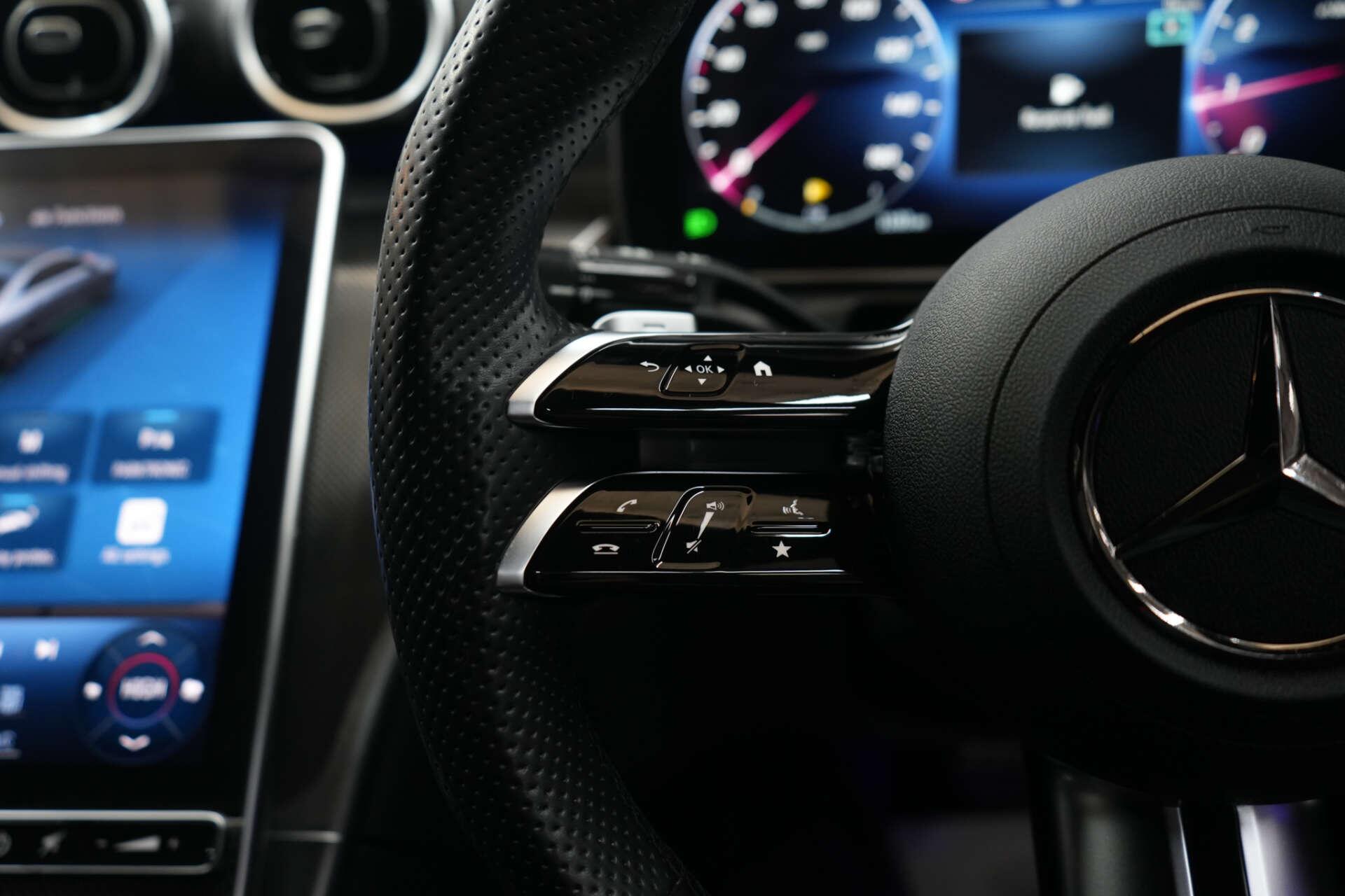 Mercedes-Benz C-Class view 39
