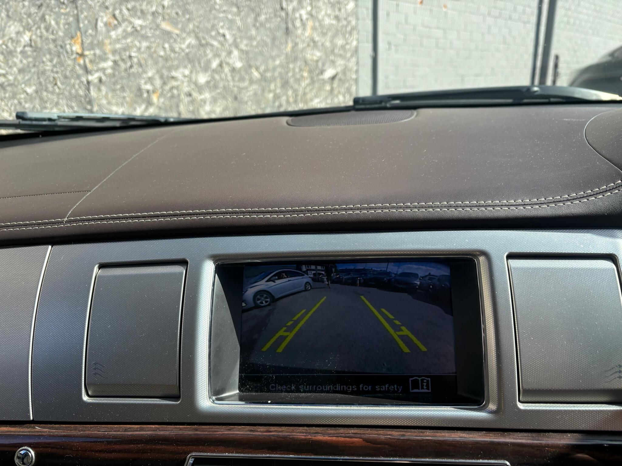 Jaguar XF view 16