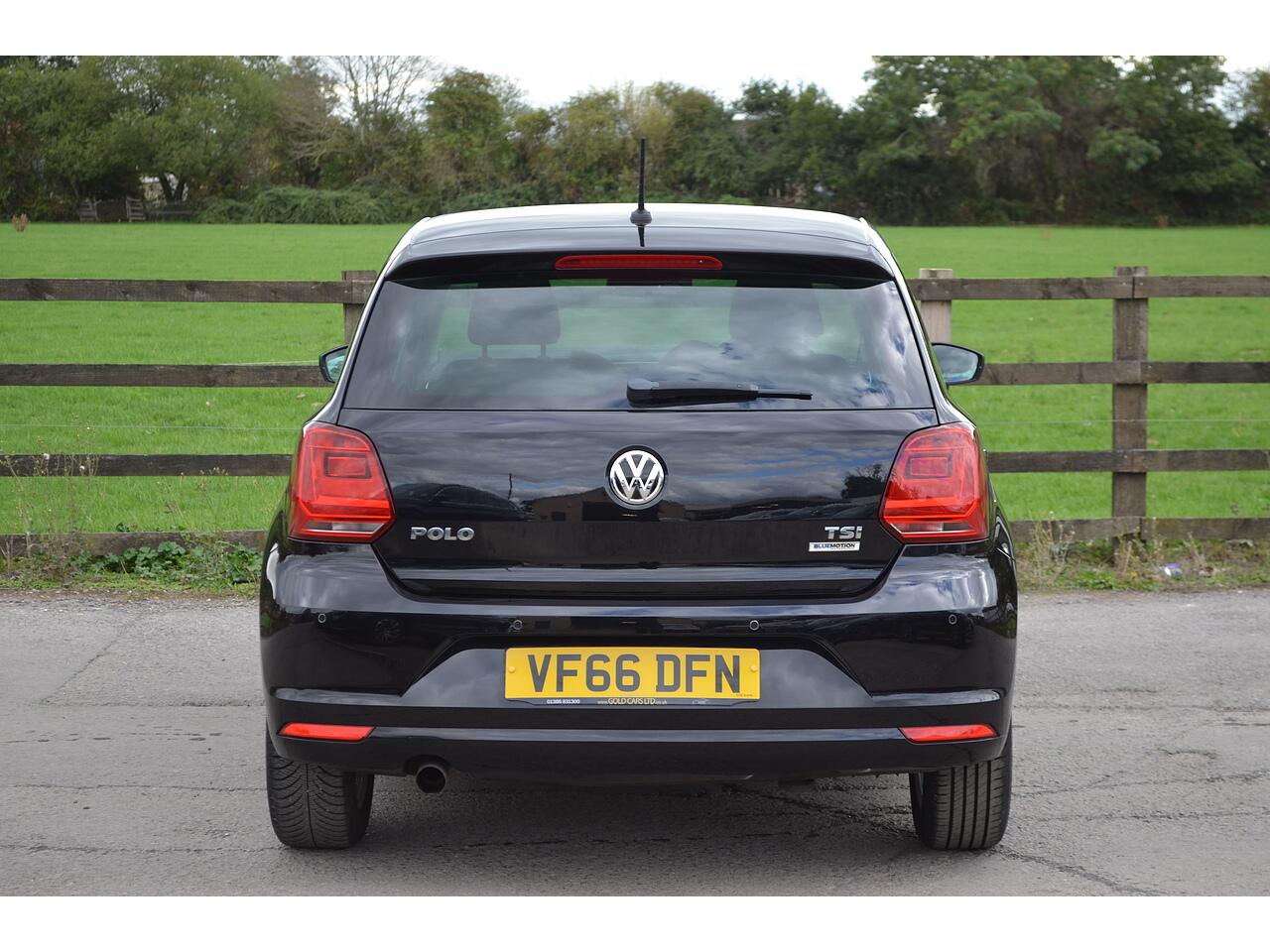 Volkswagen Polo view 8