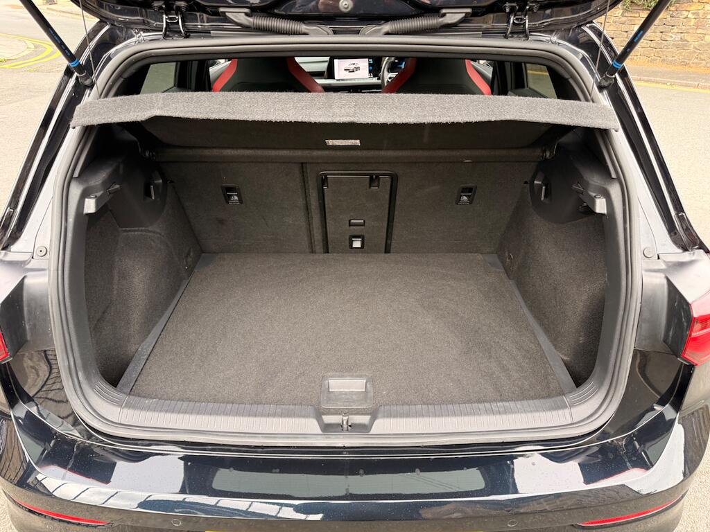 Volkswagen Golf view 28