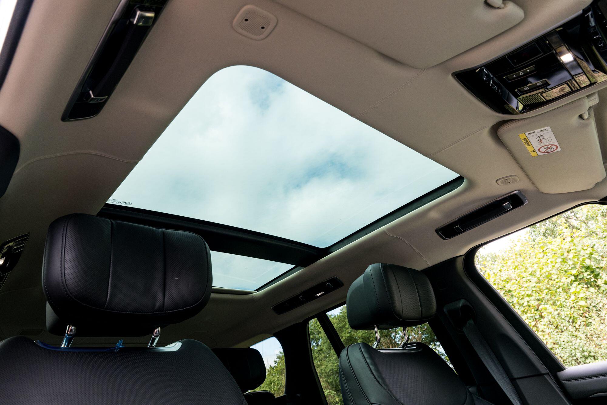 Land Rover Range Rover view 27