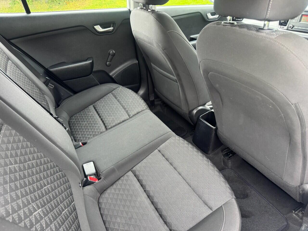 Kia Rio view 26