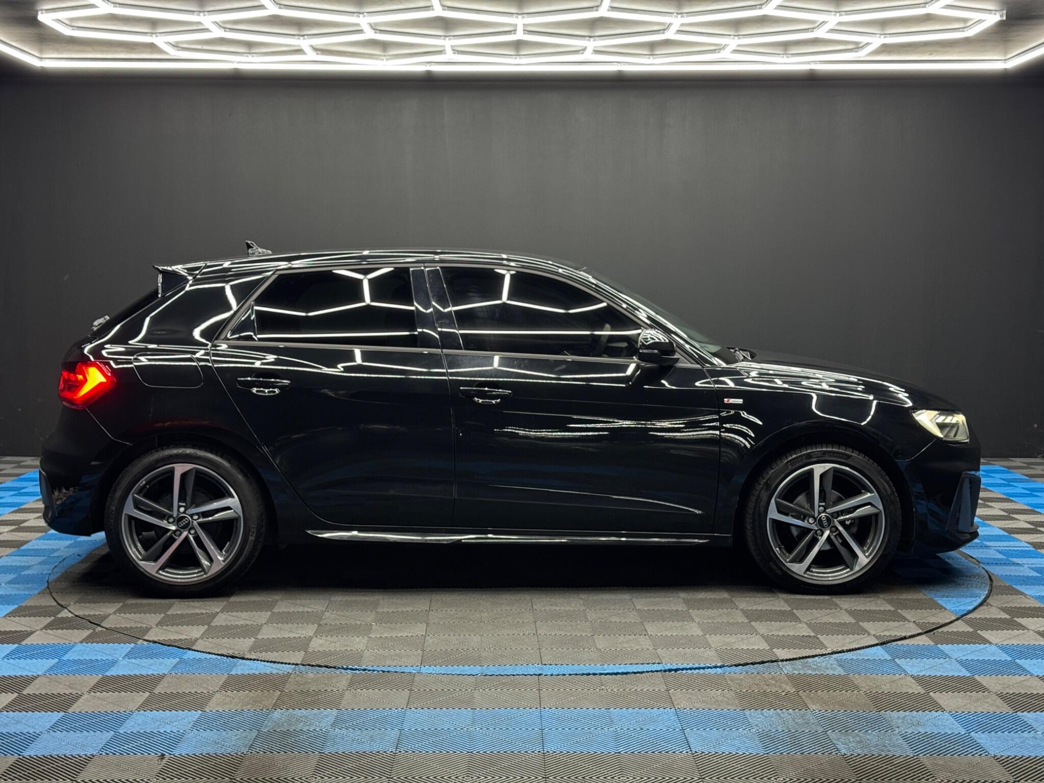 Audi A1 view 4