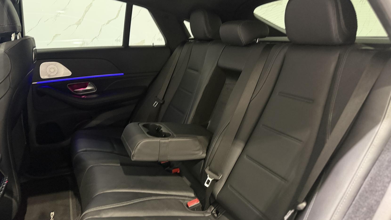 Mercedes-Benz Gle view 10