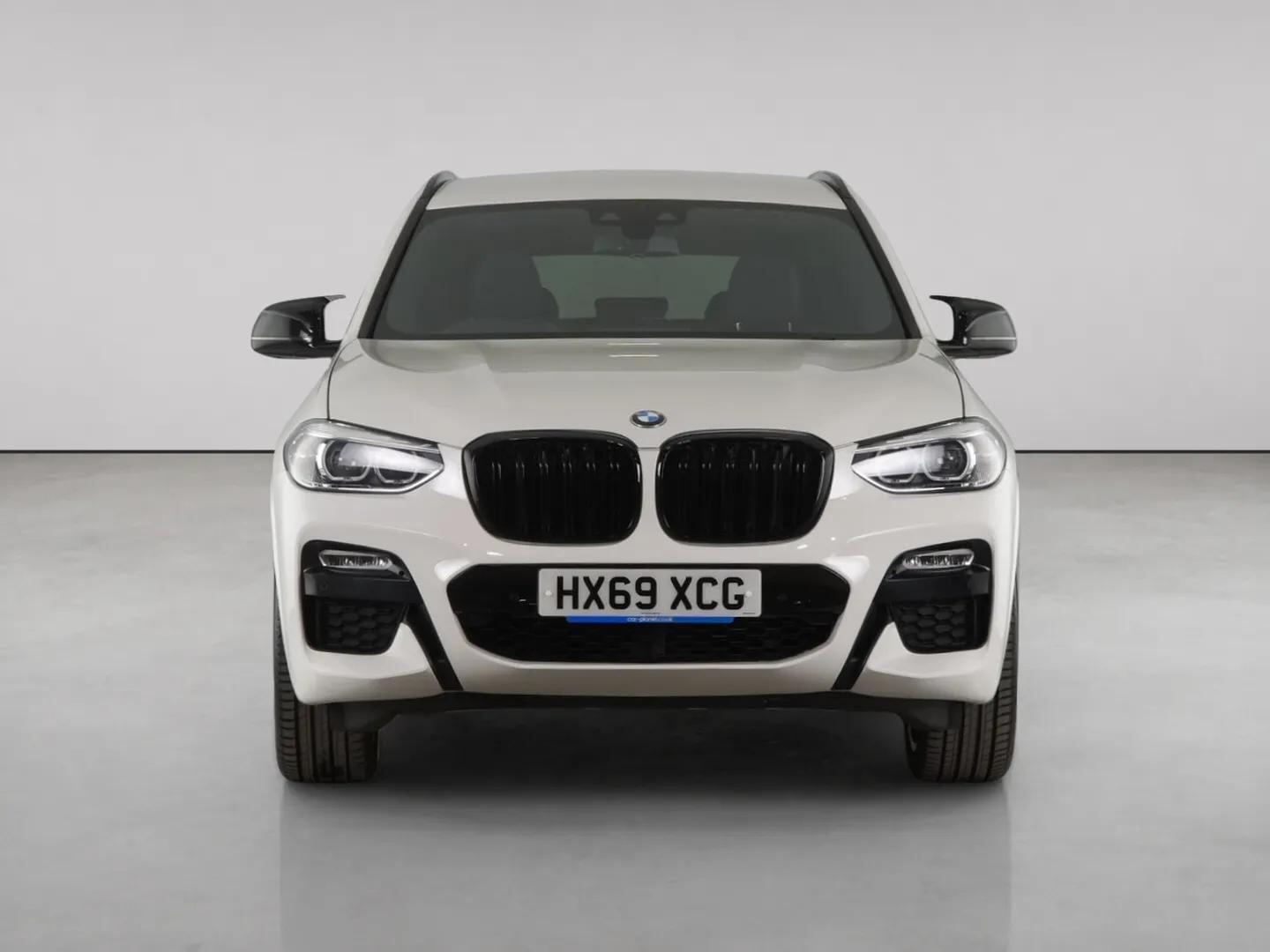 BMW X3 view 5