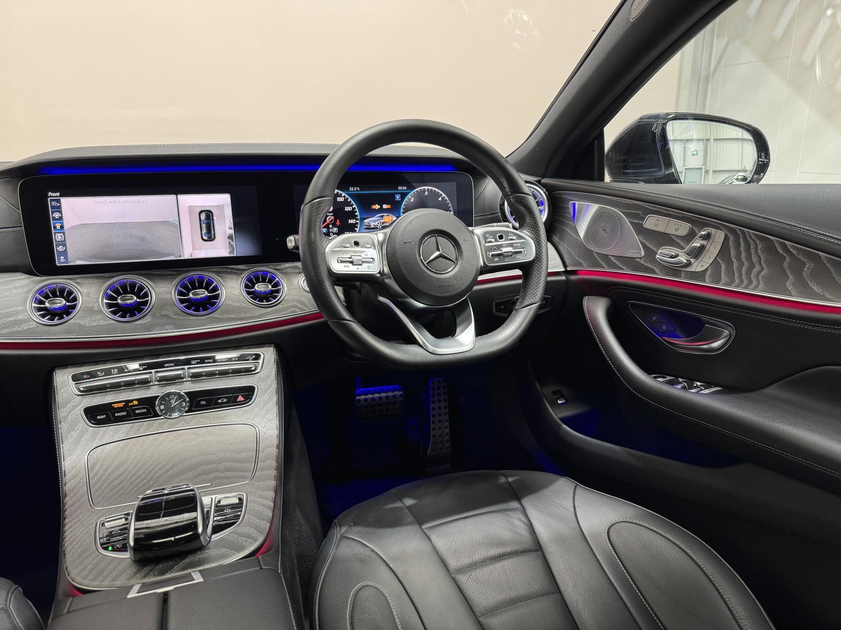 Mercedes-Benz CLS view 22