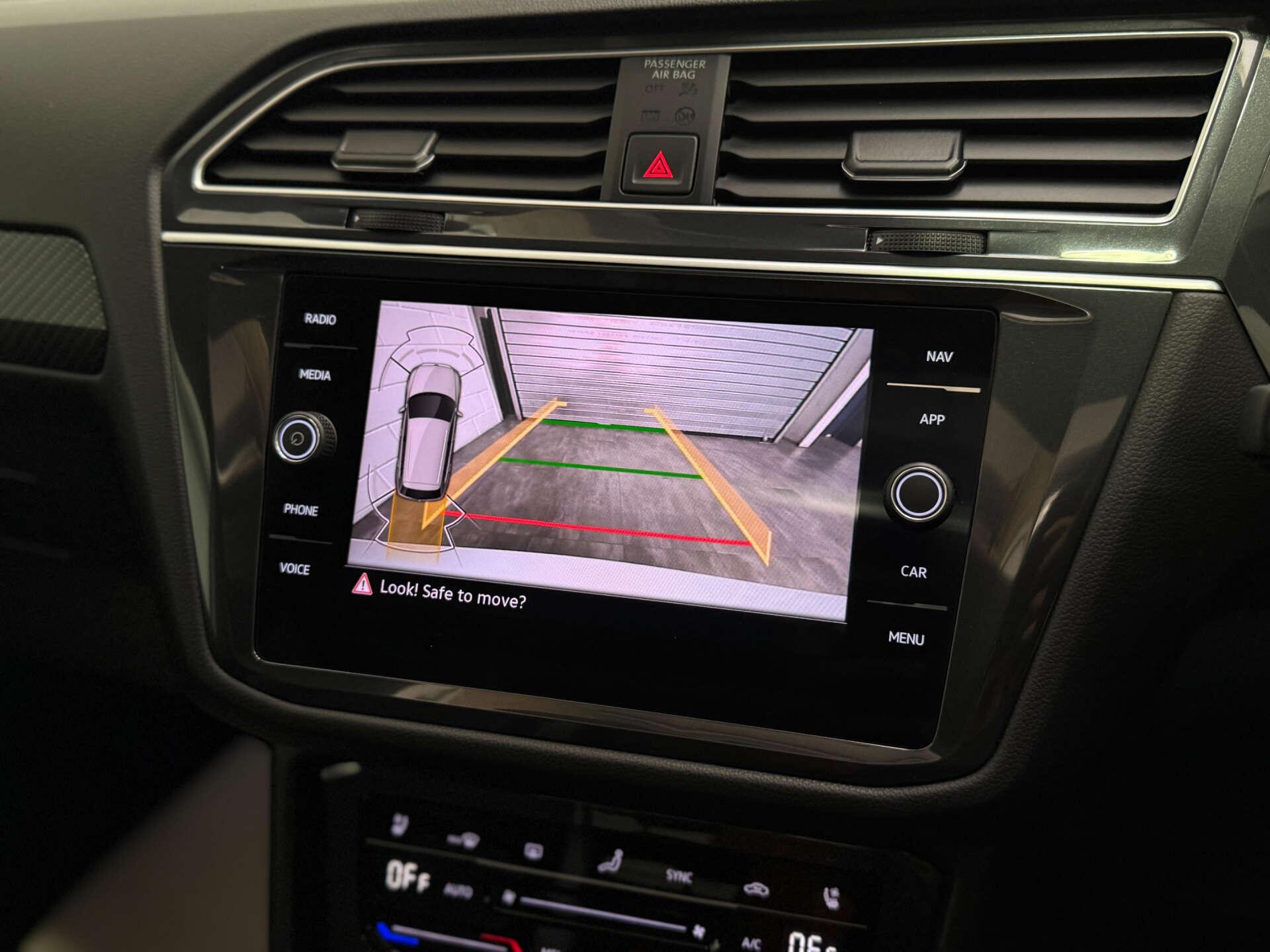 Volkswagen Tiguan Allspace view 21