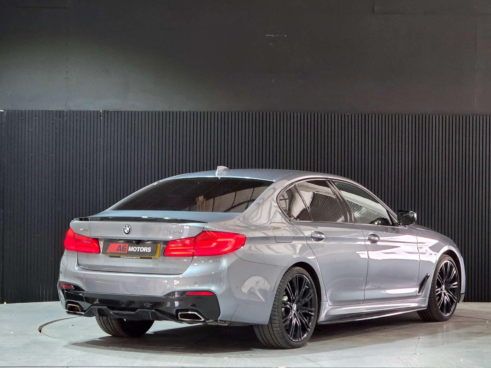 BMW 5 Series view 12