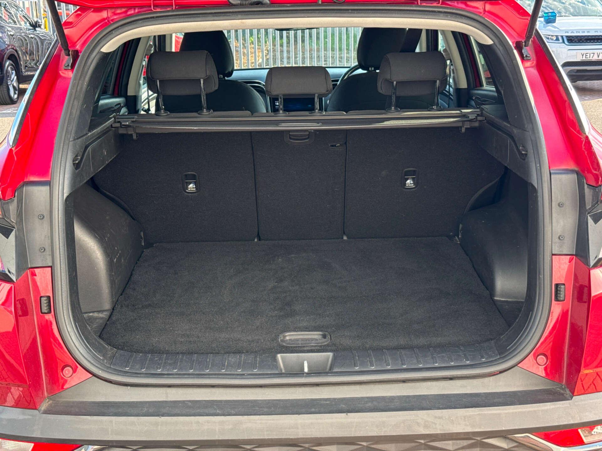 Hyundai Tucson view 33