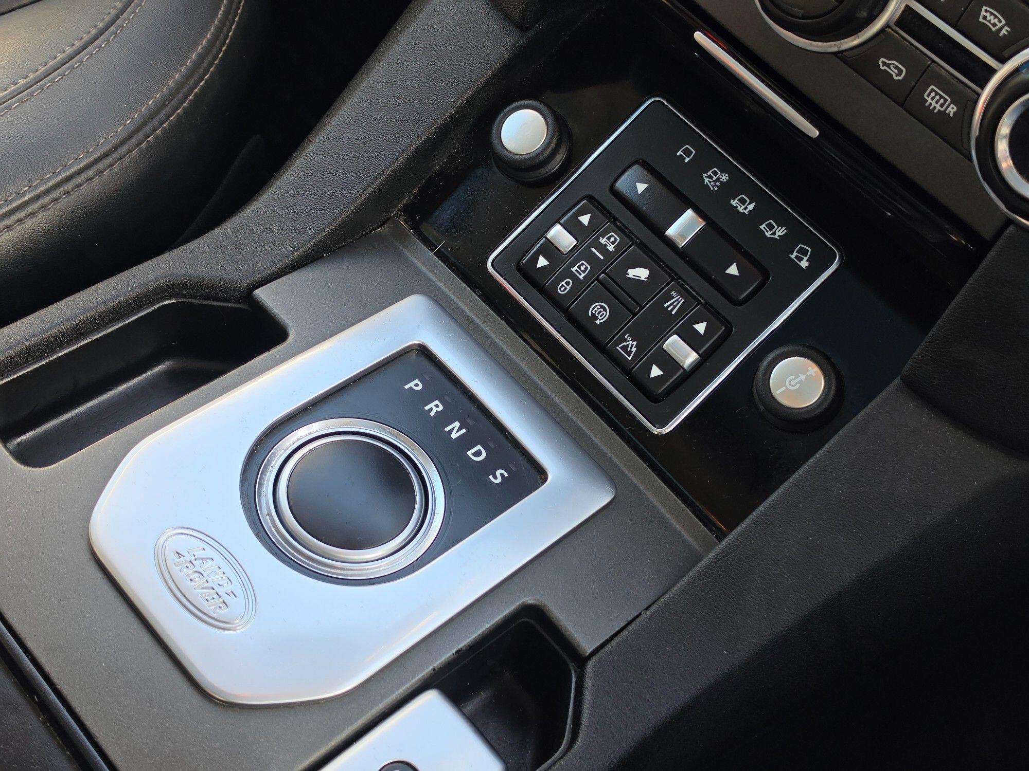 Land Rover Discovery view 32