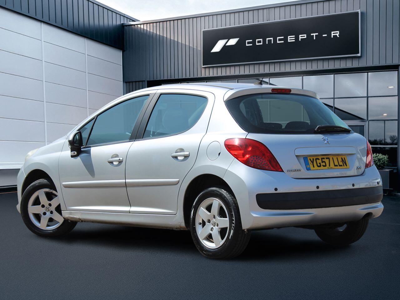 Peugeot 207 view 2