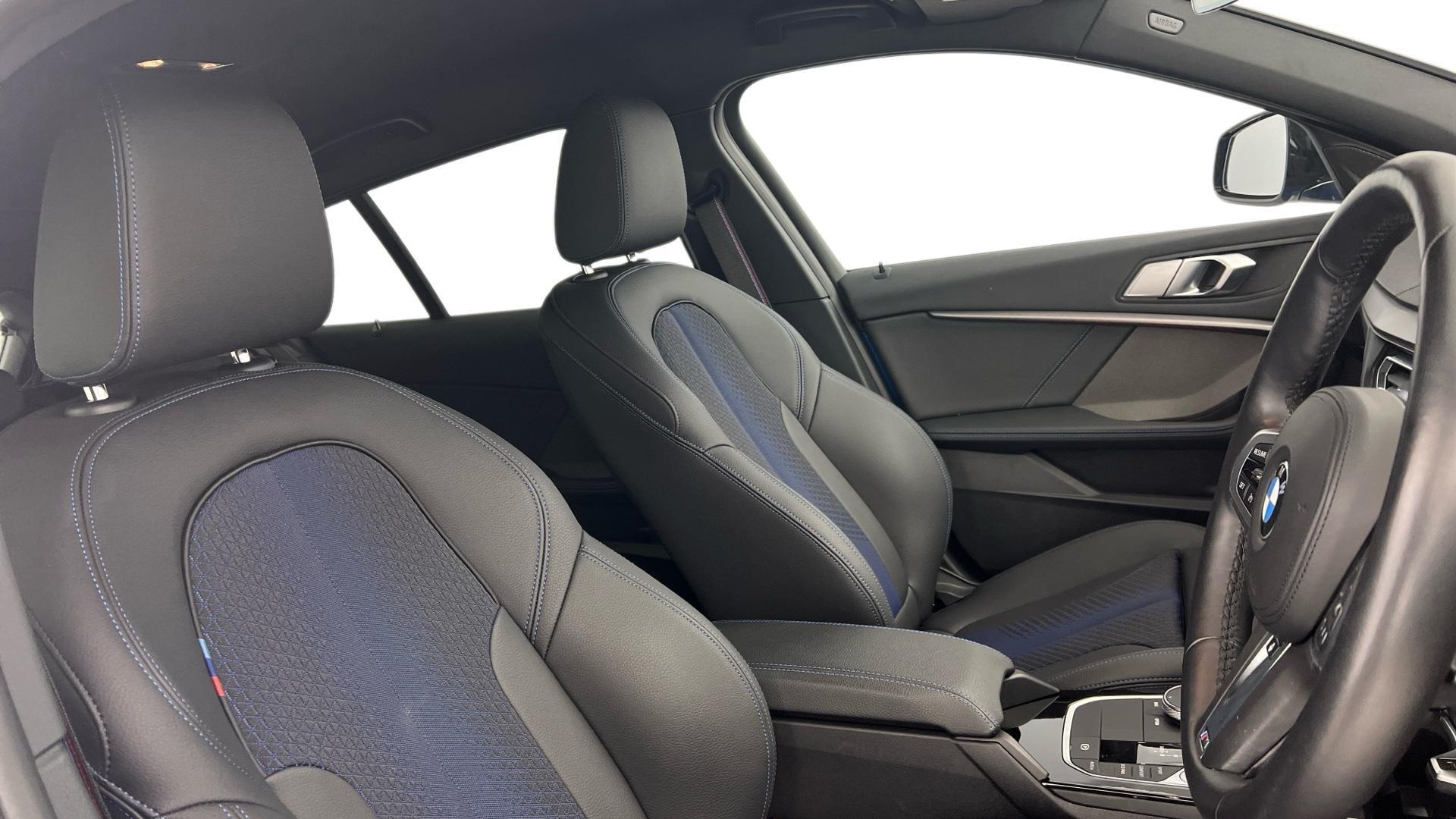 BMW 1 Series view 11