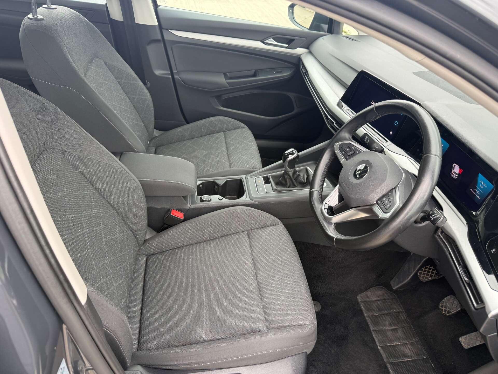 Volkswagen Golf view 8