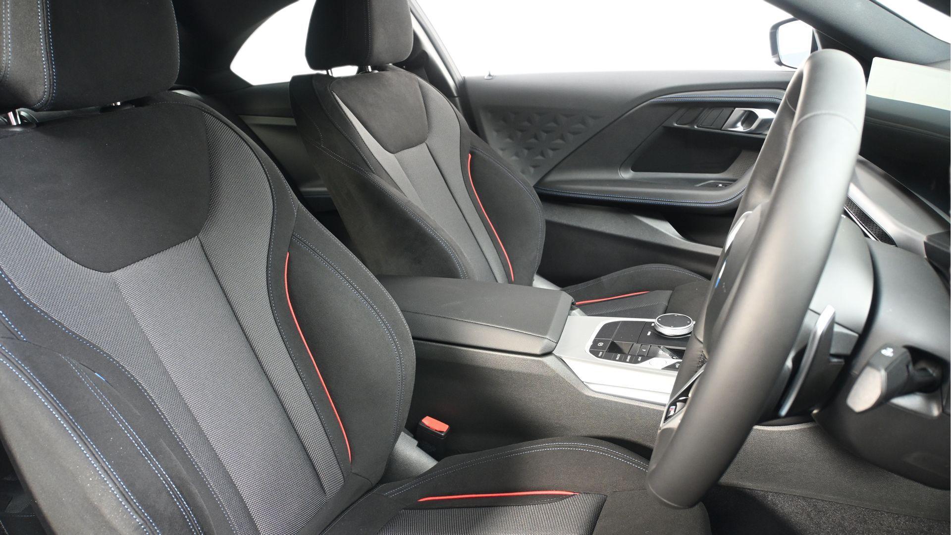 BMW 2 Series view 11