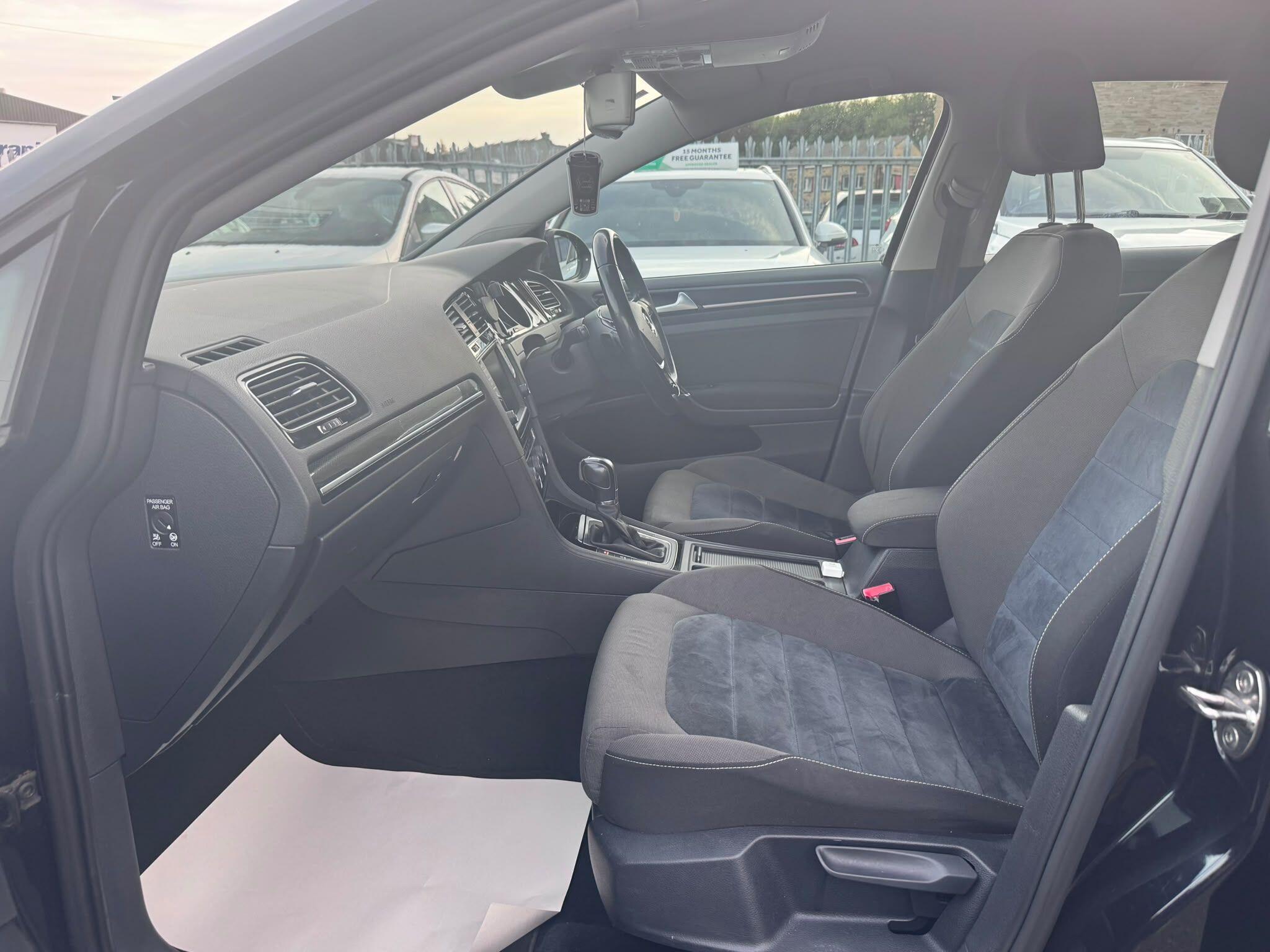 Volkswagen Golf view 43