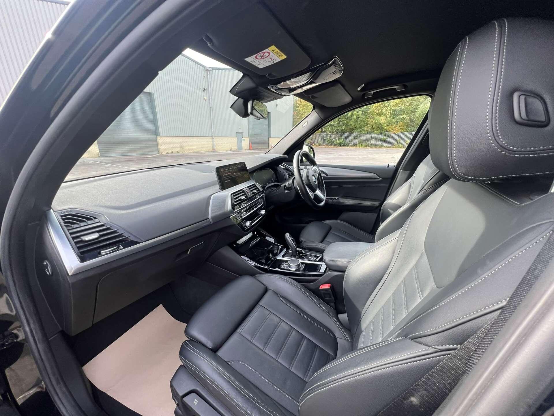 BMW X3 view 22