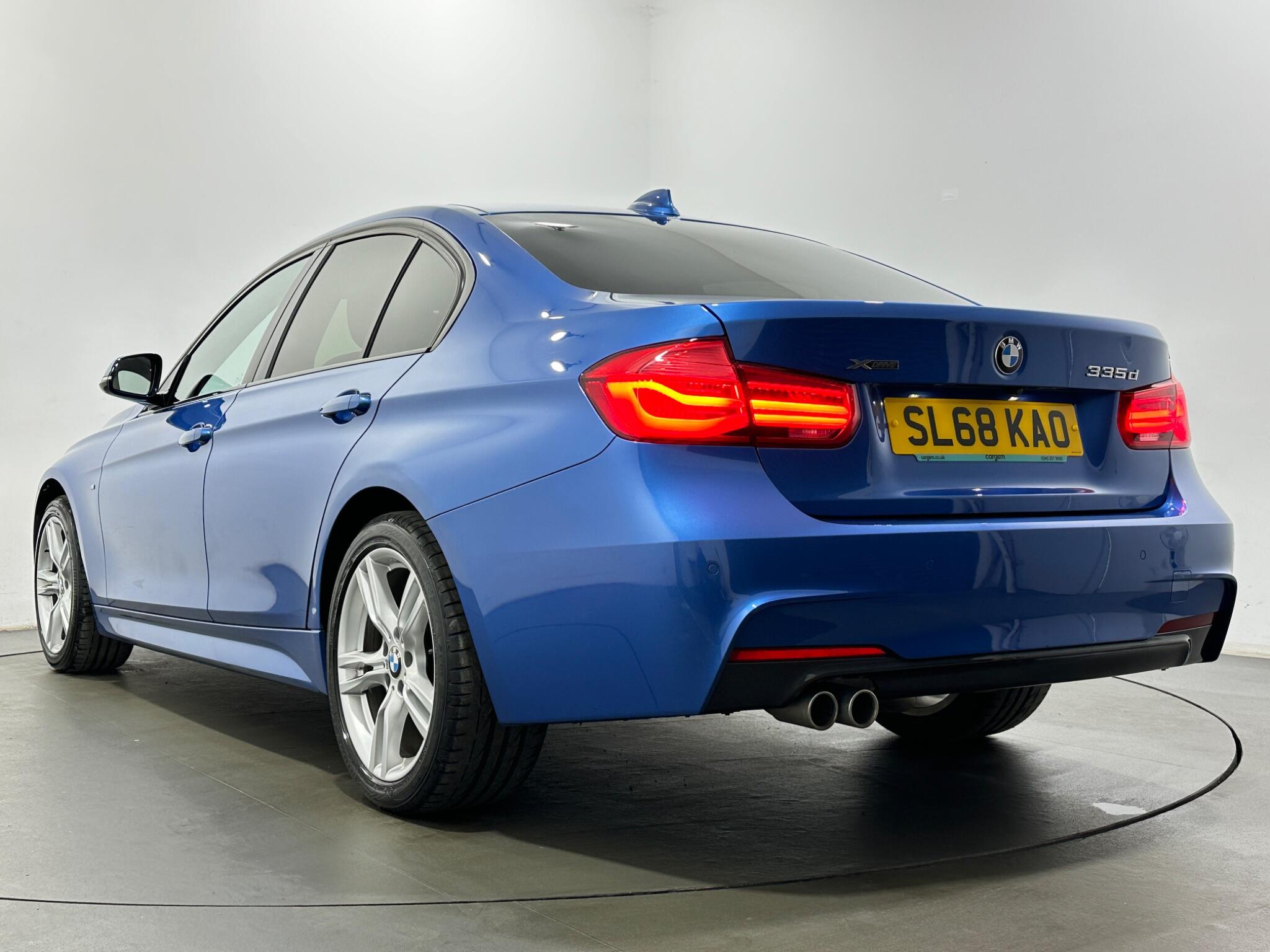 BMW 3 Series view 46