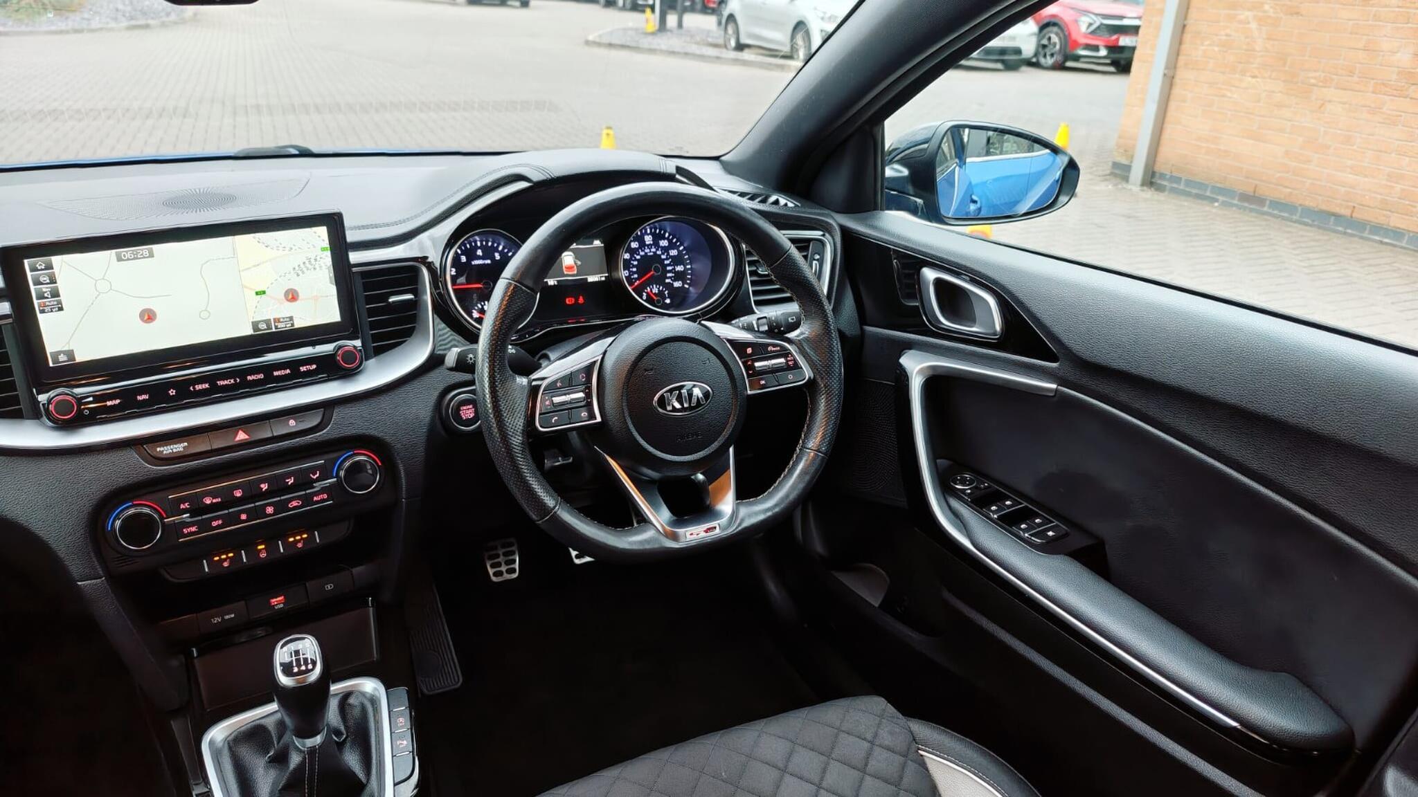 Kia Ceed view 12