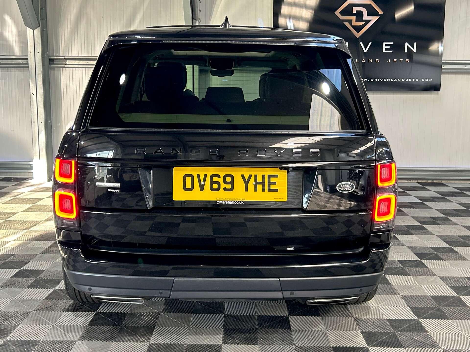 Land Rover Range Rover view 18