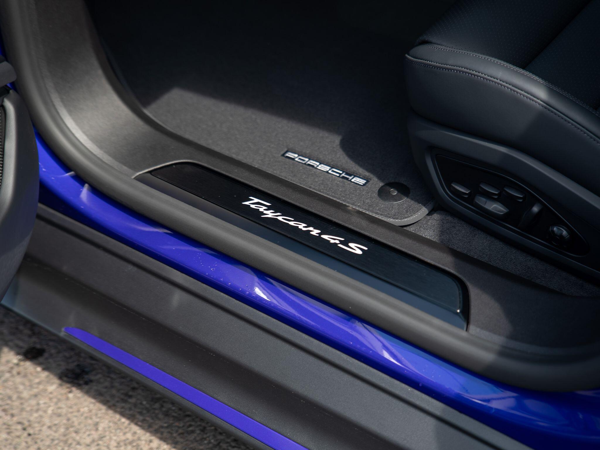 Porsche Taycan view 25